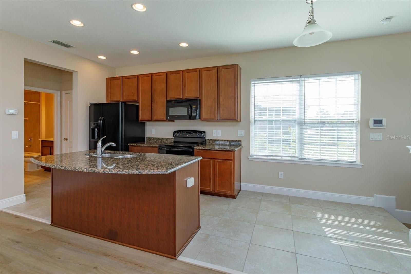 Image 5 of 24 For 13912 Corrigan Avenue