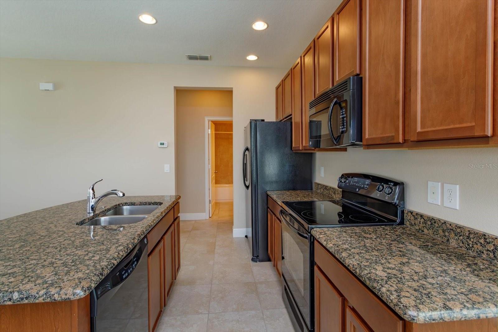 Image 7 of 24 For 13912 Corrigan Avenue