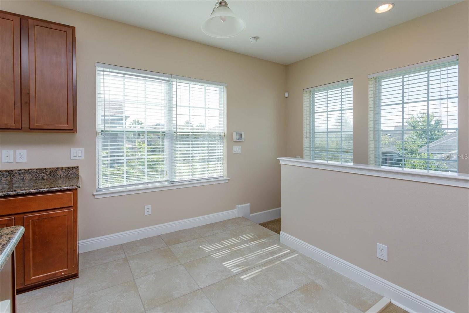 Image 8 of 24 For 13912 Corrigan Avenue