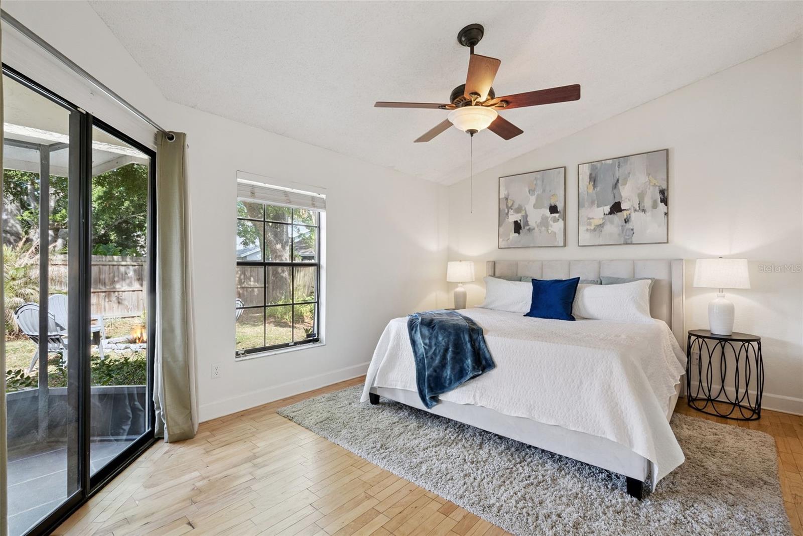 Image 13 of 27 For 410 Poplar Court