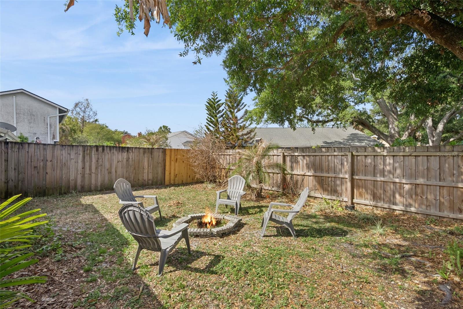 Image 25 of 27 For 410 Poplar Court