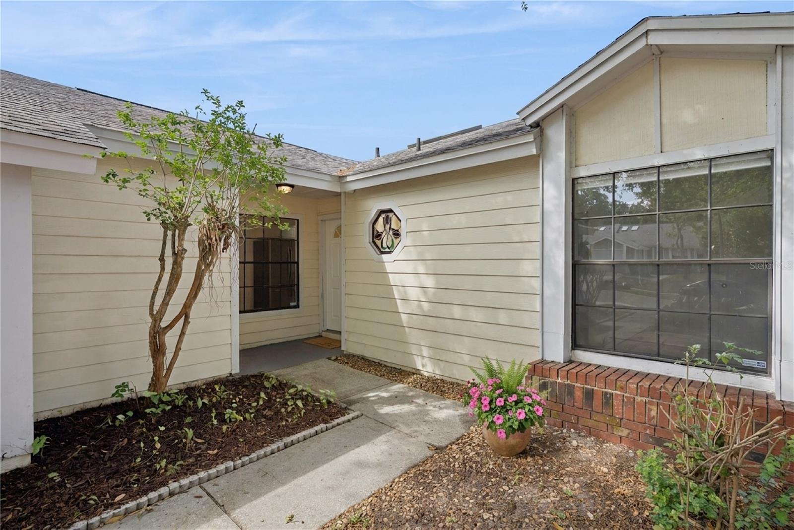 Image 3 of 27 For 410 Poplar Court