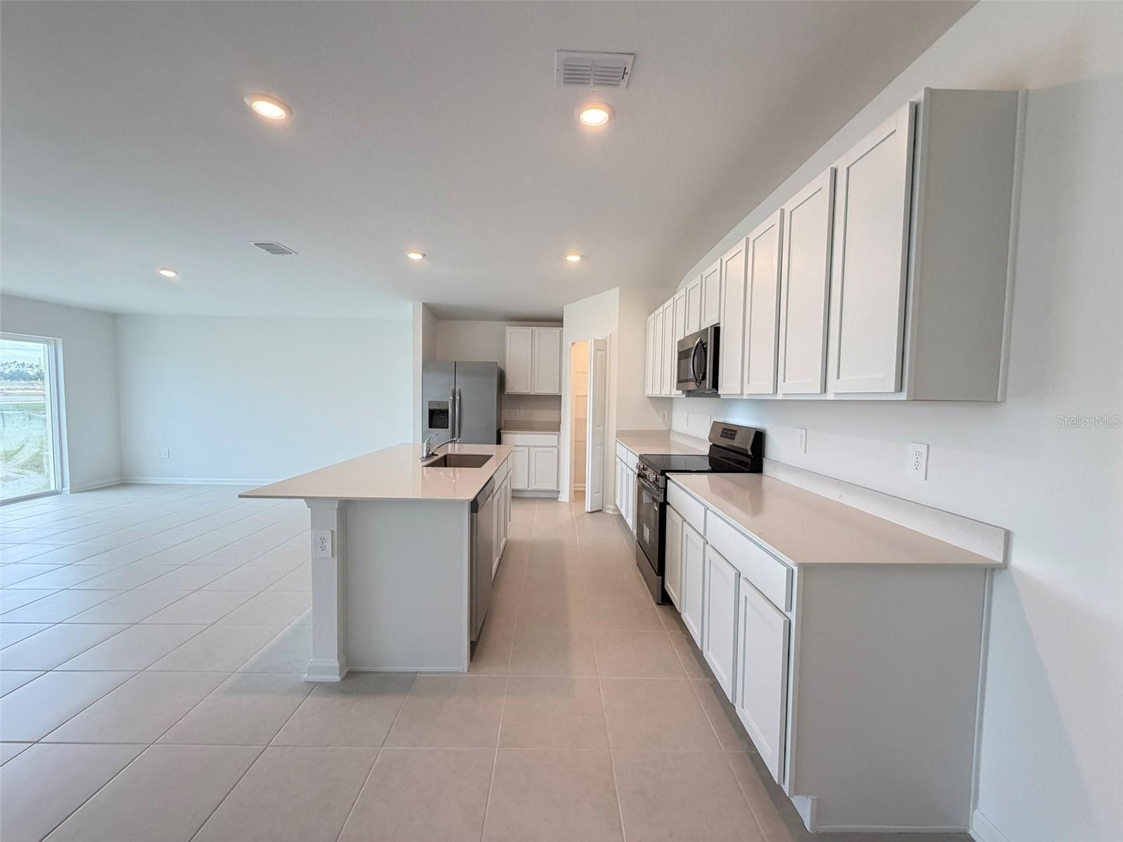 Image 12 of 34 For 1116 Tyler Loop