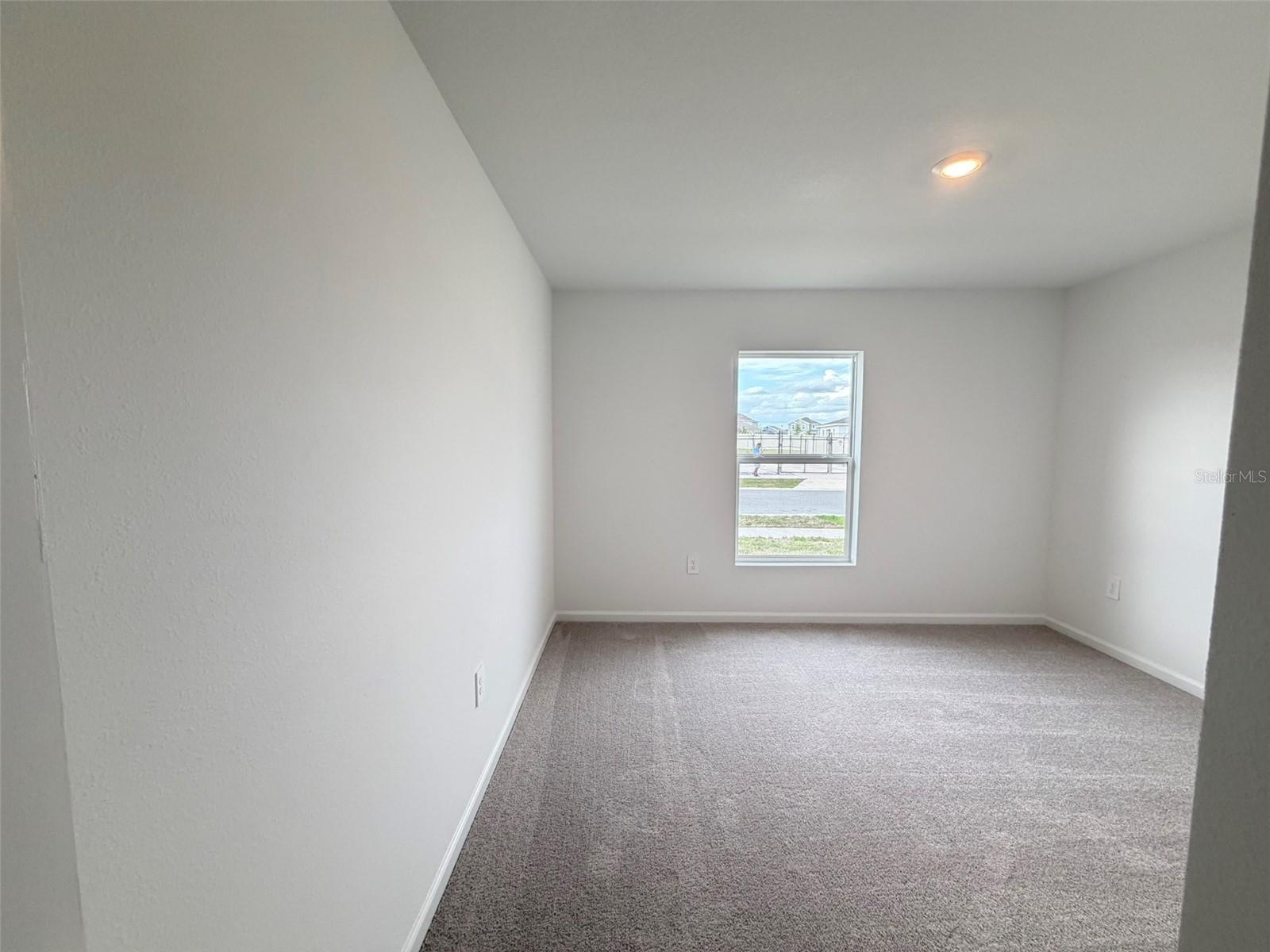 Image 5 of 34 For 1116 Tyler Loop