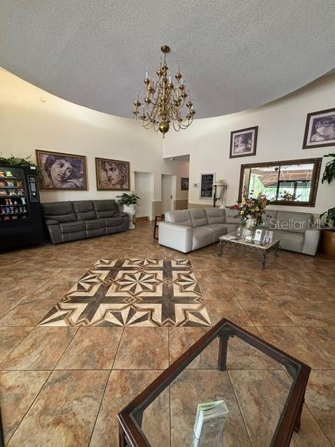 Image 19 of 21 For 1900 N Mills Avenue