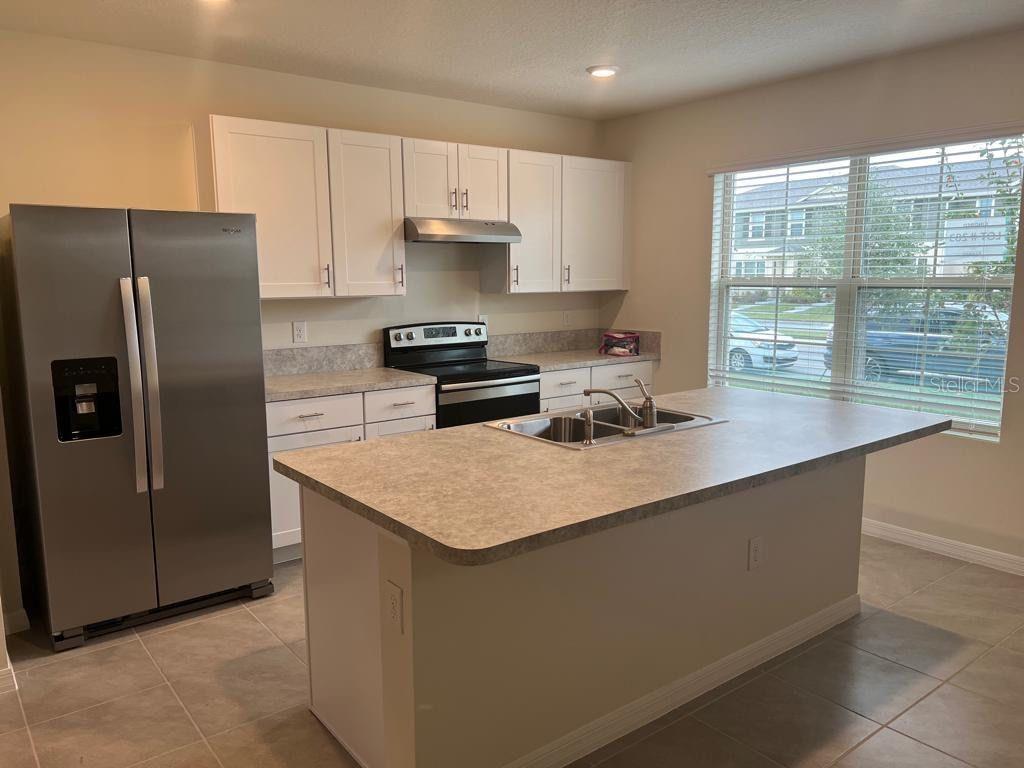 Image 3 of 22 For 1800 Red Canyon Drive