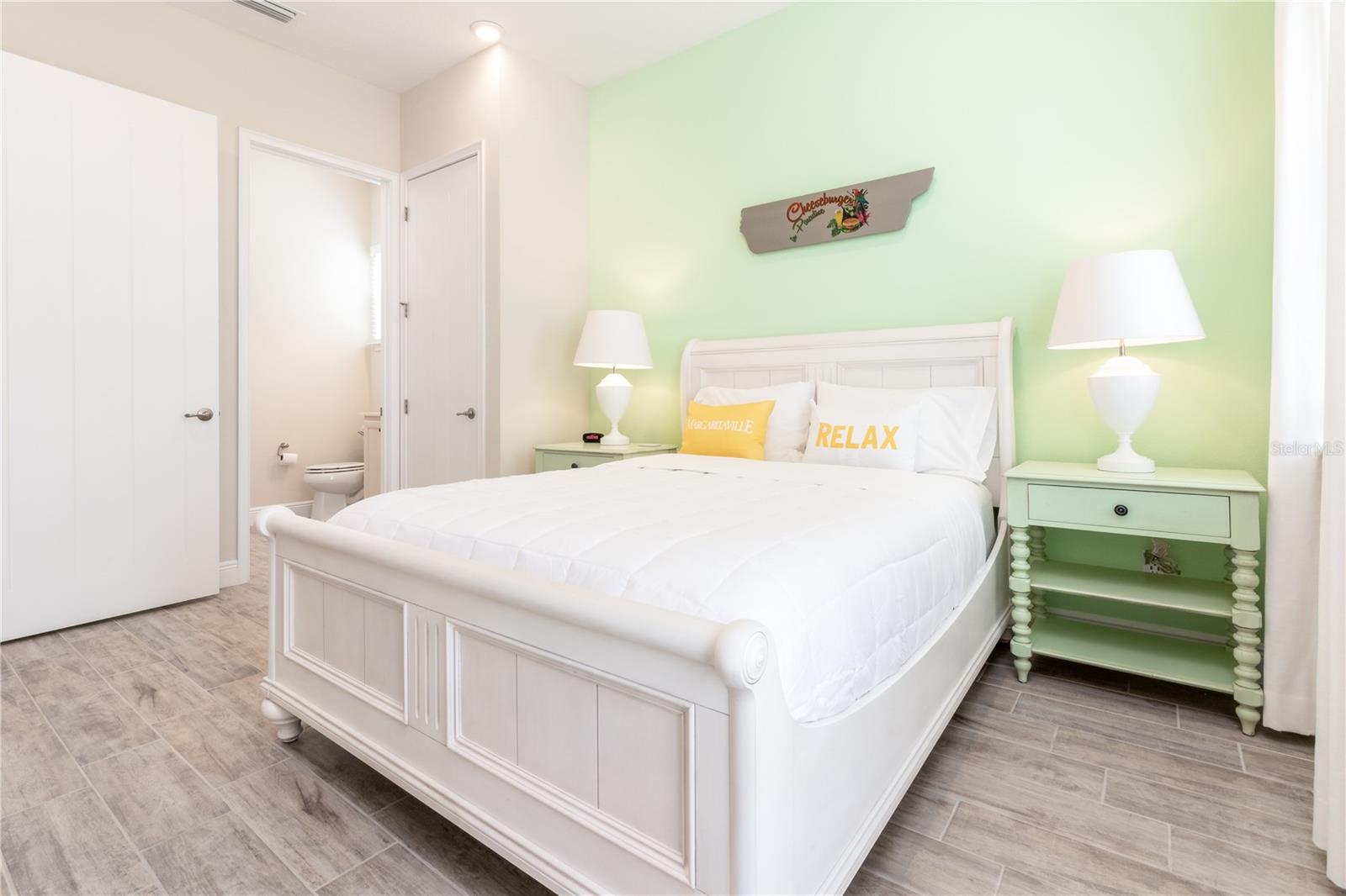 Image 21 of 72 For 3079 Key Lime Loop