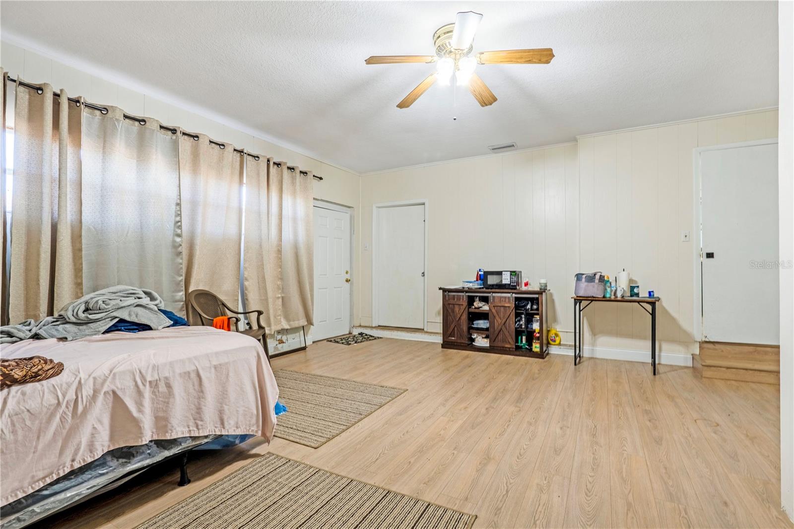 Image 17 of 29 For 461 Vihlen Road