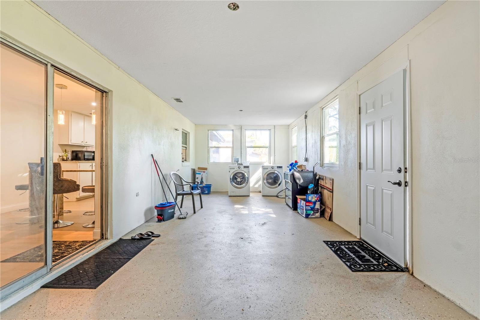 Image 19 of 29 For 461 Vihlen Road