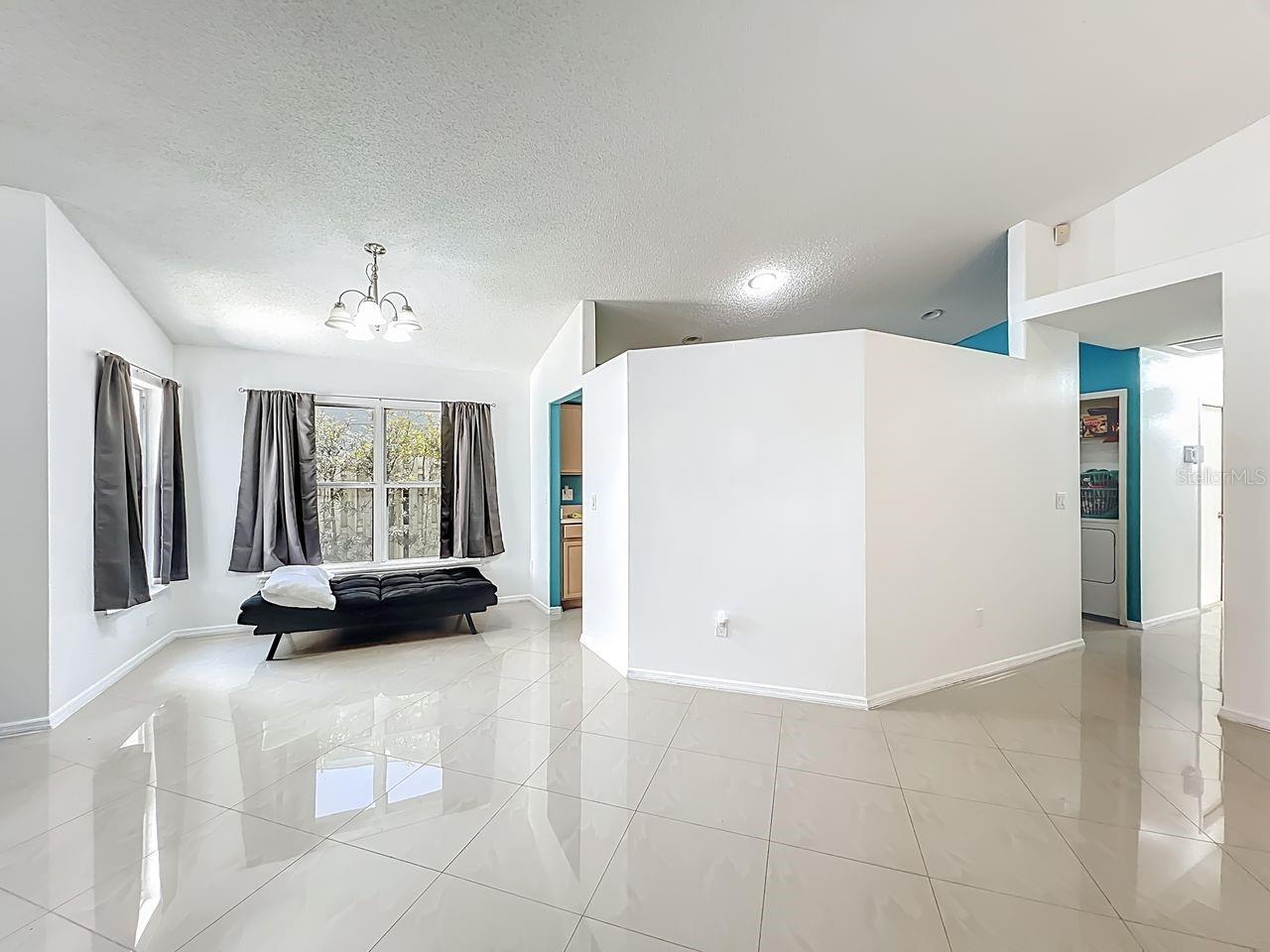 Image 14 of 33 For 1264 Timberbend Circle