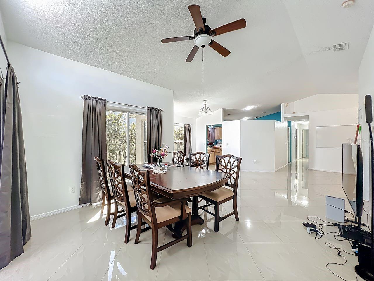 Image 6 of 33 For 1264 Timberbend Circle