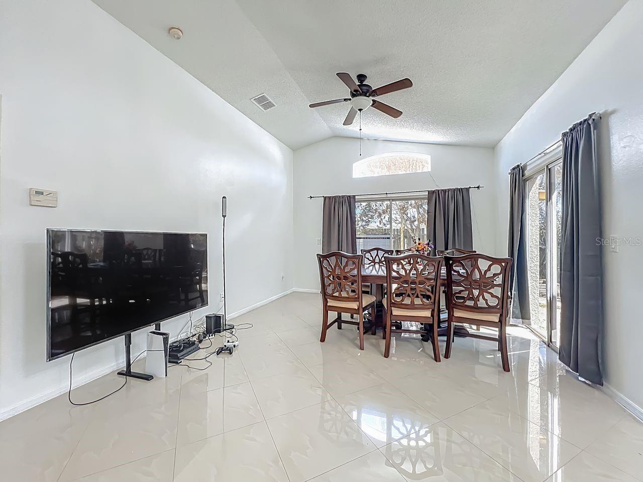 Image 7 of 33 For 1264 Timberbend Circle