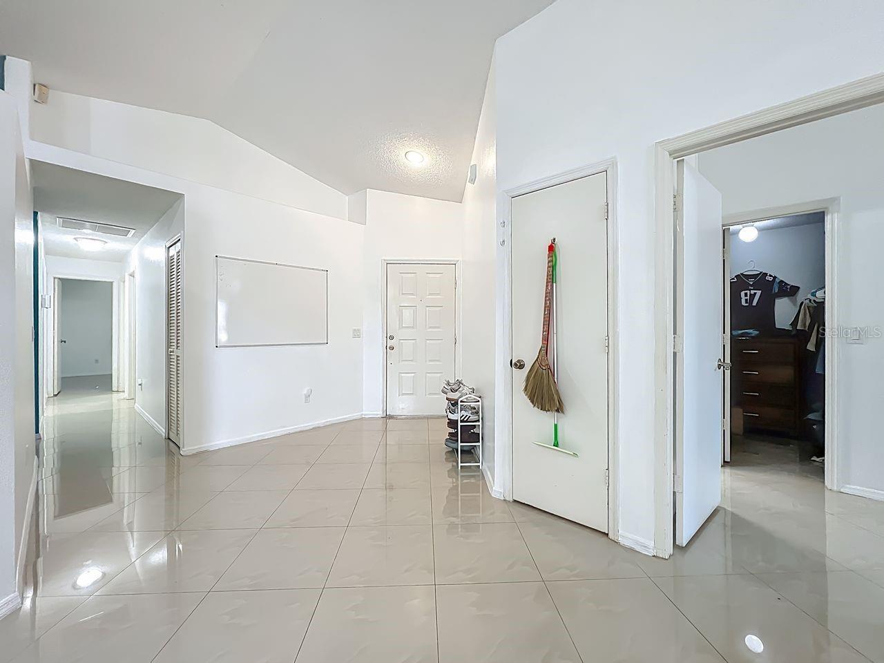 Image 8 of 33 For 1264 Timberbend Circle