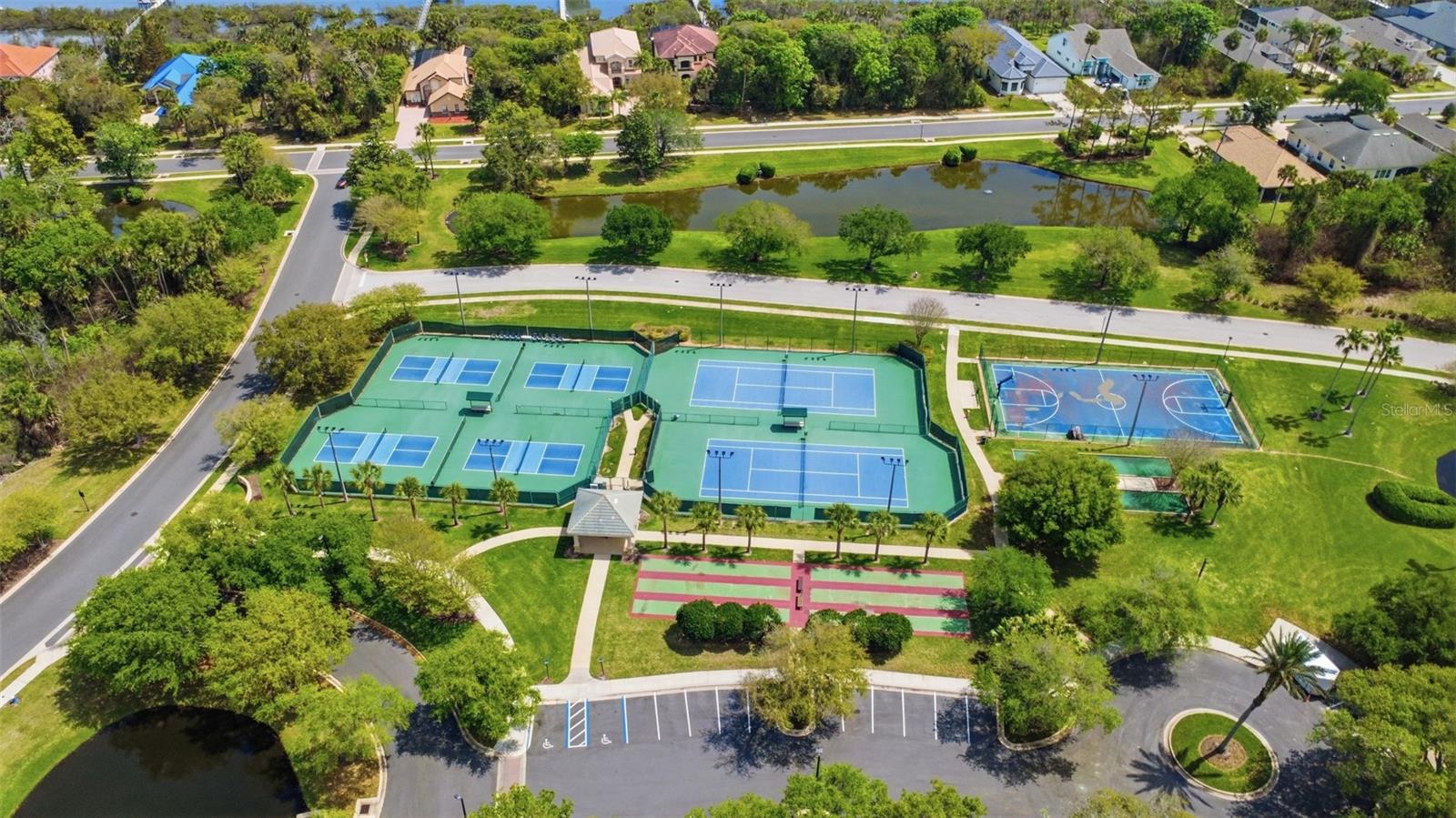 Image 12 of 19 For 151 Lakewalk Drive