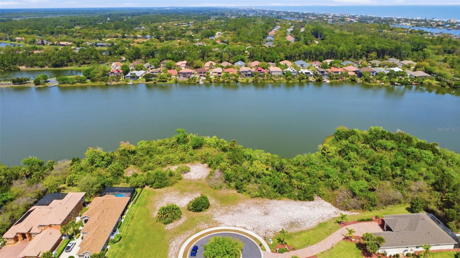 Image 3 of 19 For 151 Lakewalk Drive