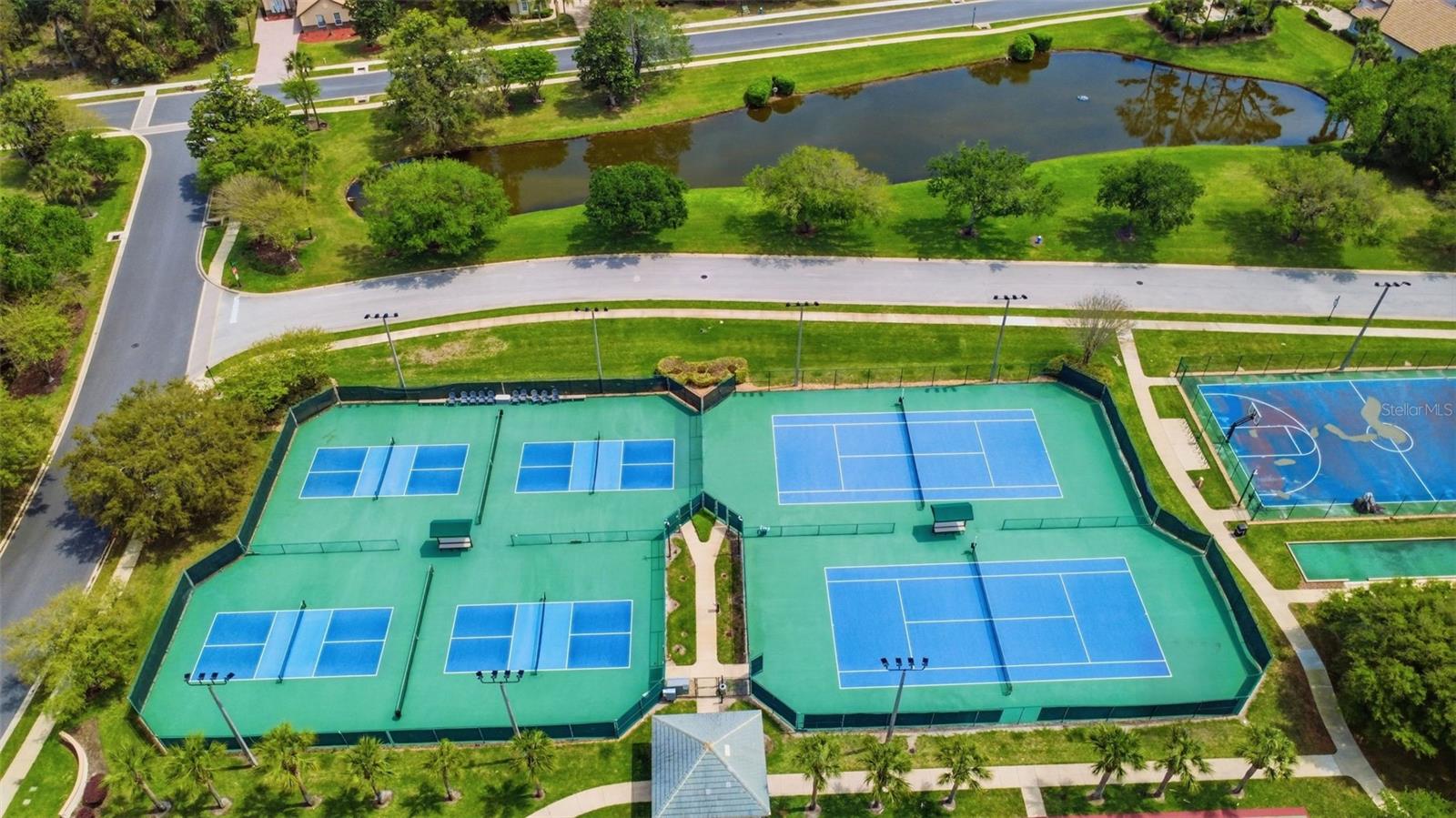 Image 8 of 19 For 151 Lakewalk Drive