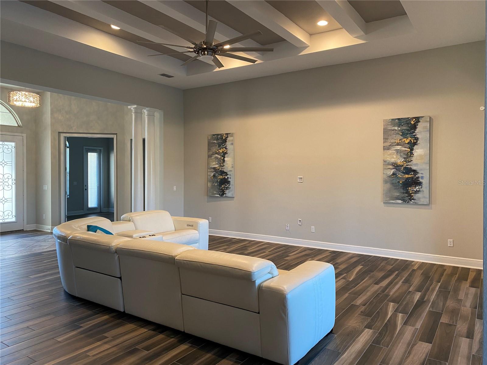 Image 4 of 39 For 7849 Freestyle Lane