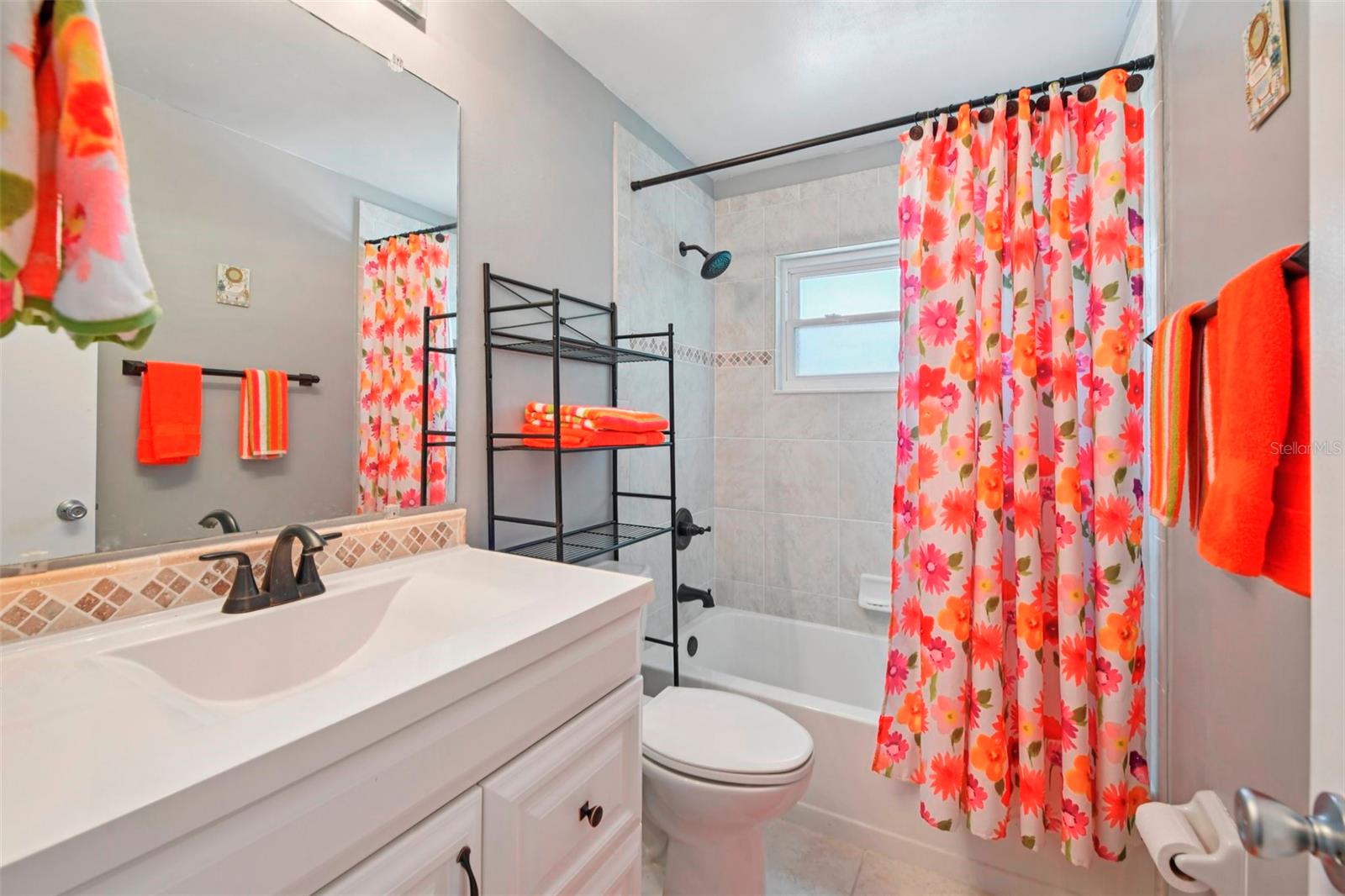 Image 23 of 33 For 8619 Paola Court