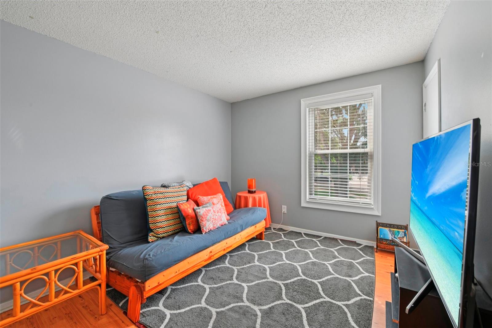 Image 24 of 33 For 8619 Paola Court