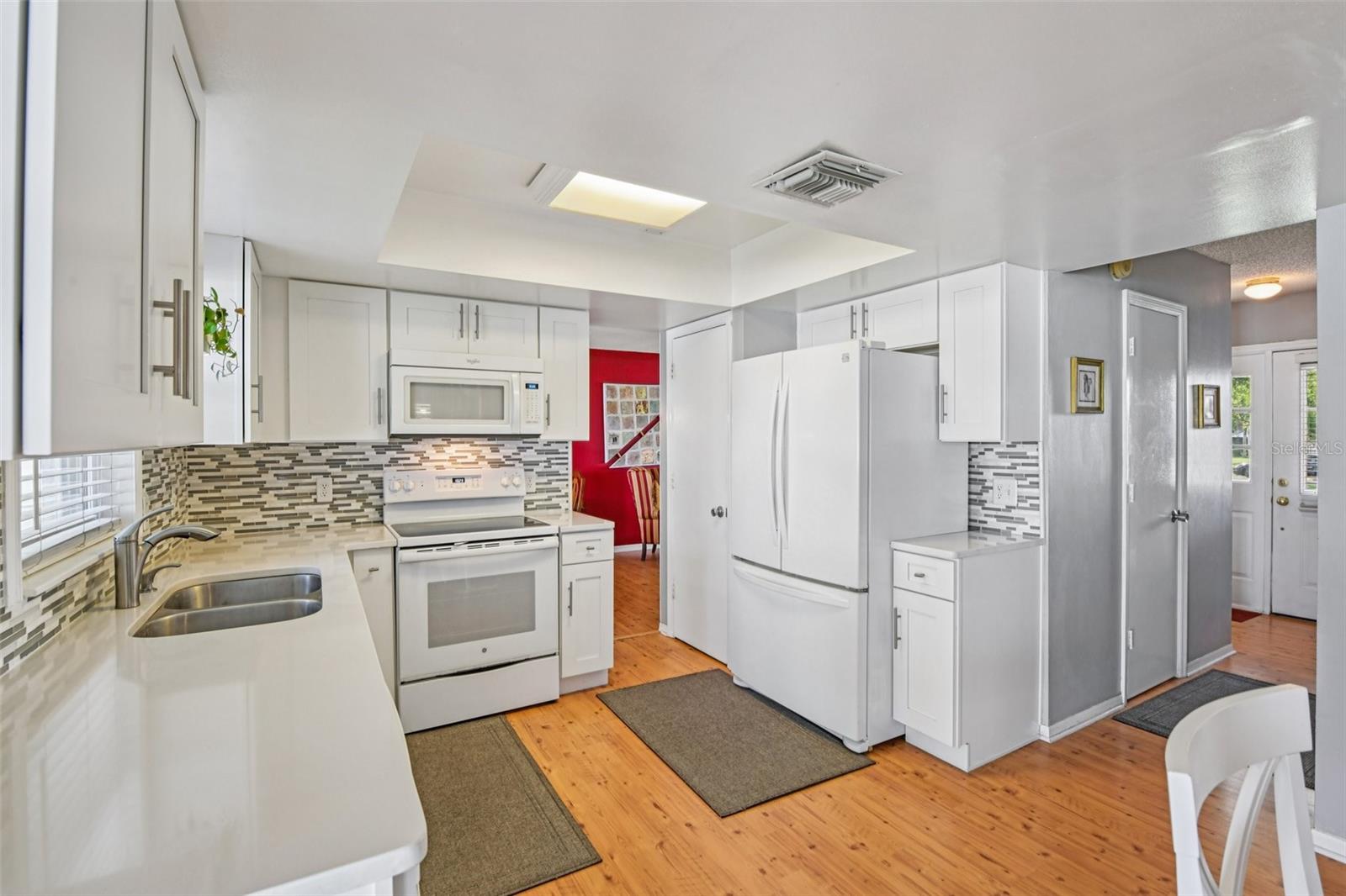 Image 8 of 33 For 8619 Paola Court