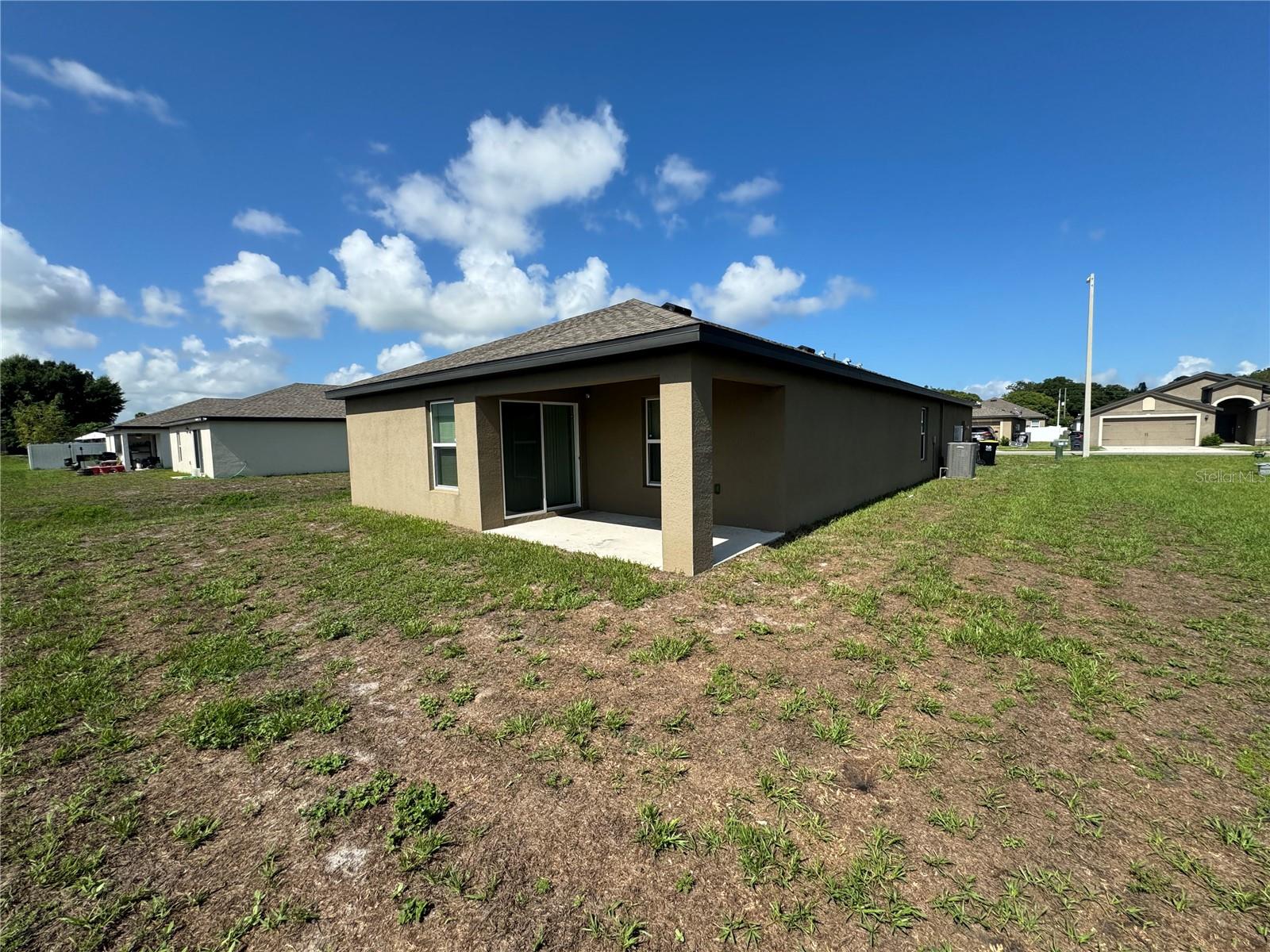 Image 10 of 10 For 233 Kensington View Boulevard