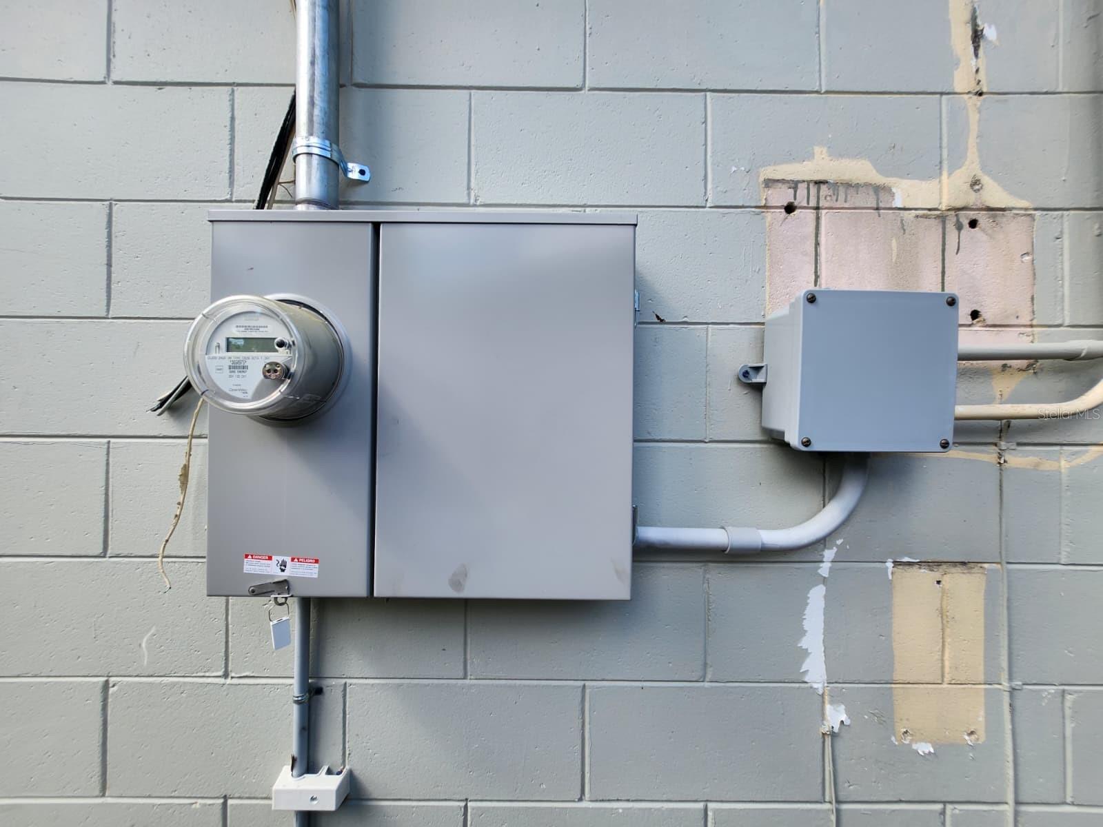 Image 22 of 23 For 910 Emerald Drive