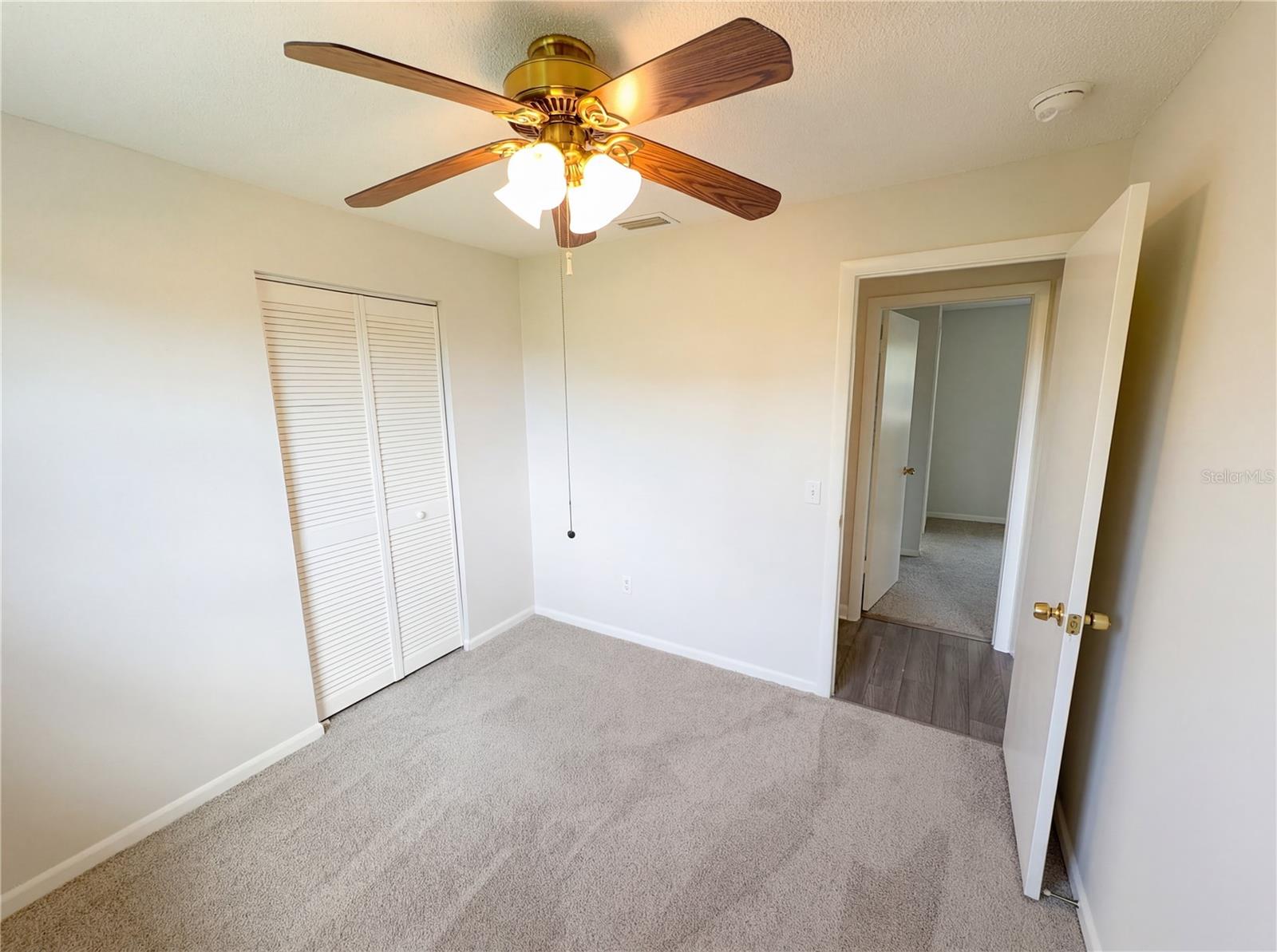 Image 21 of 24 For 905 Cedar Drive