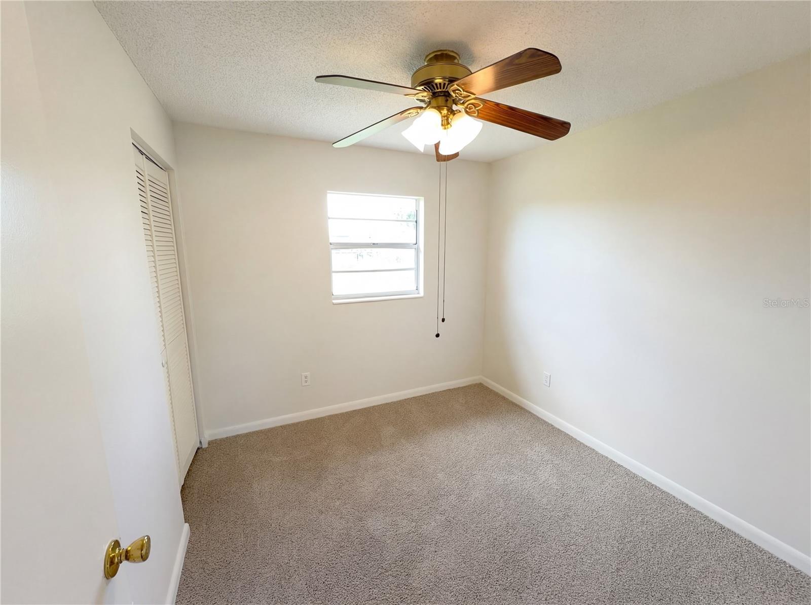 Image 22 of 24 For 905 Cedar Drive