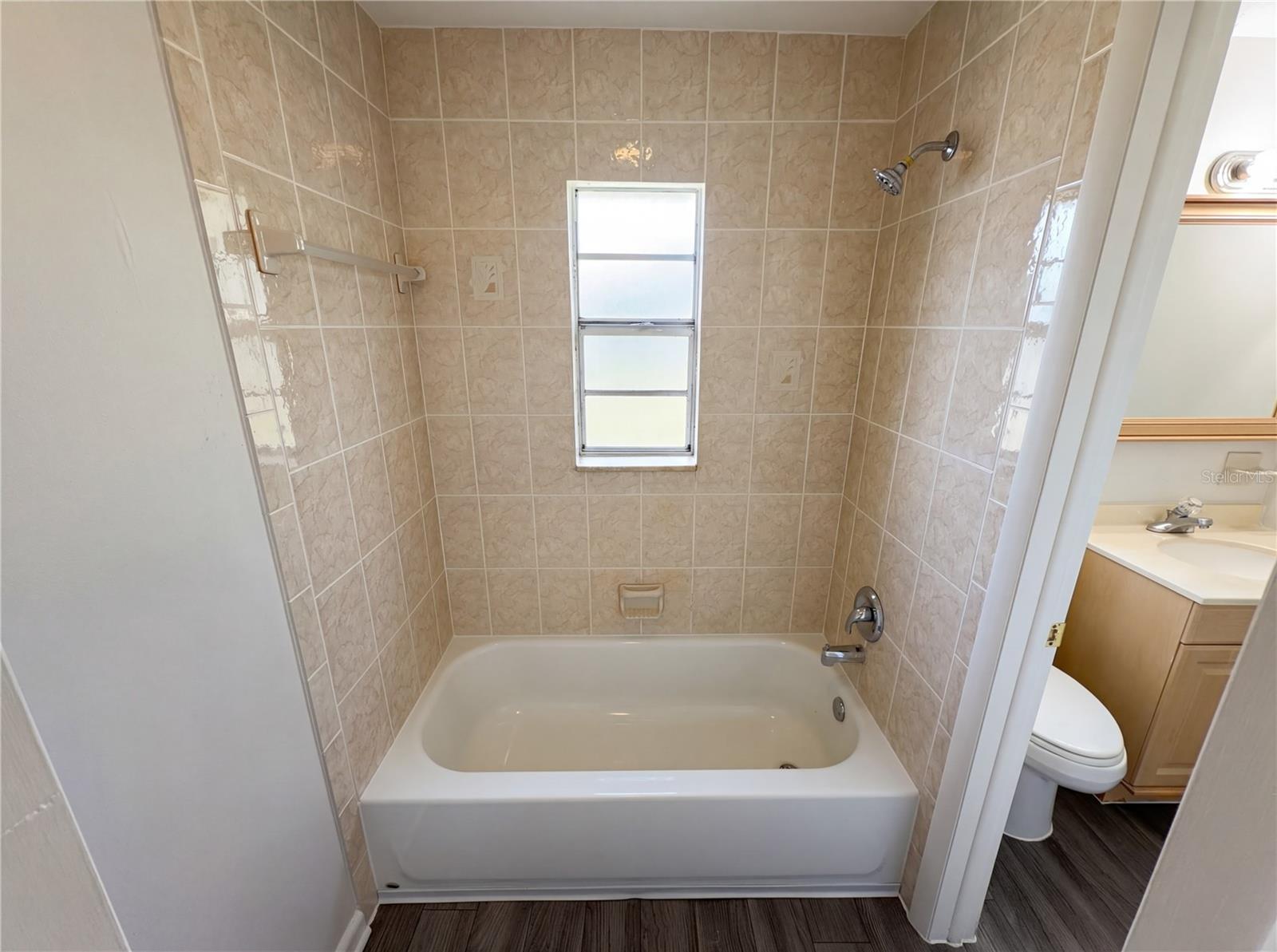 Image 6 of 24 For 905 Cedar Drive