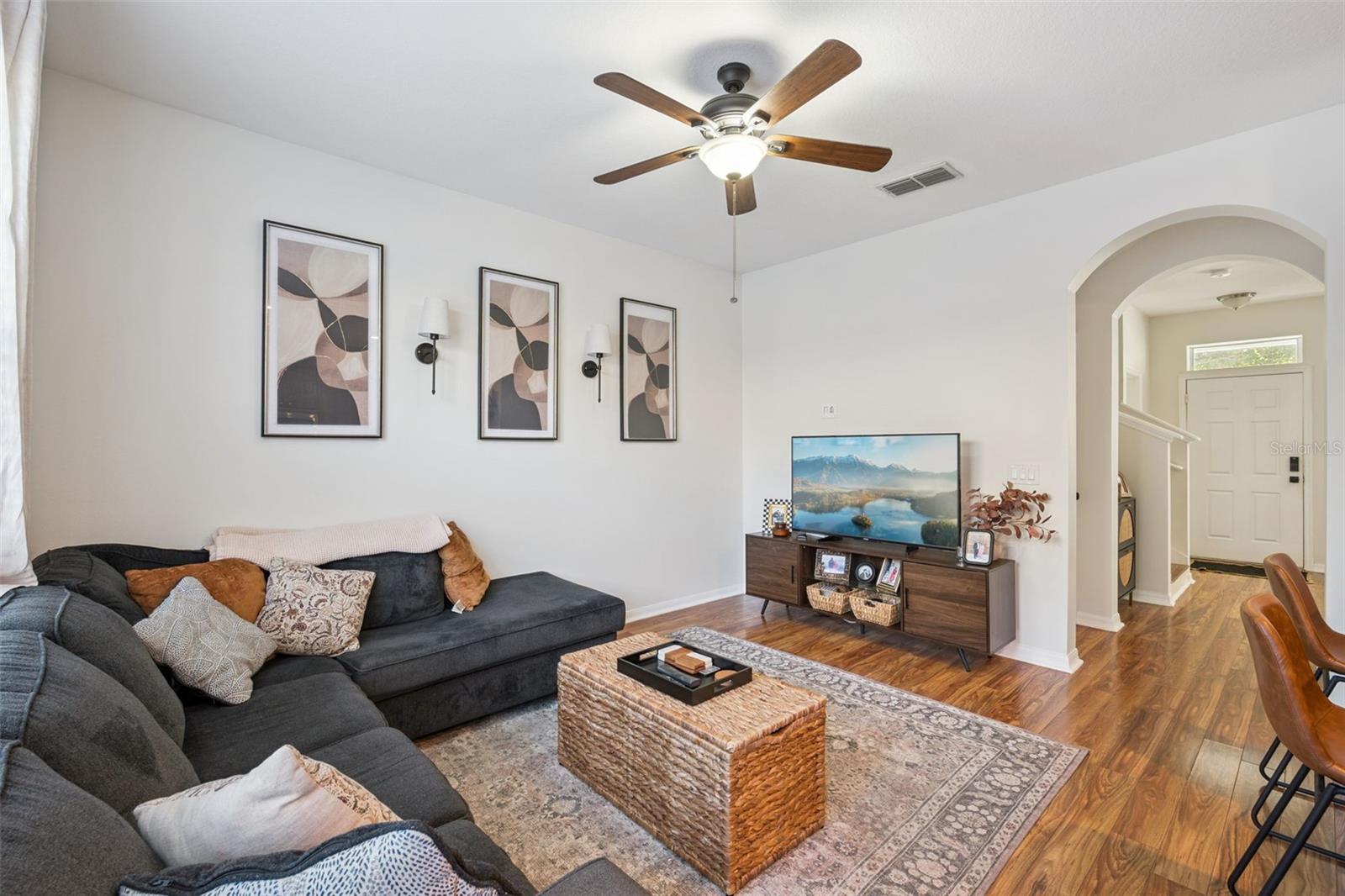 Image 16 of 38 For 13252 Silver Strand Falls Drive