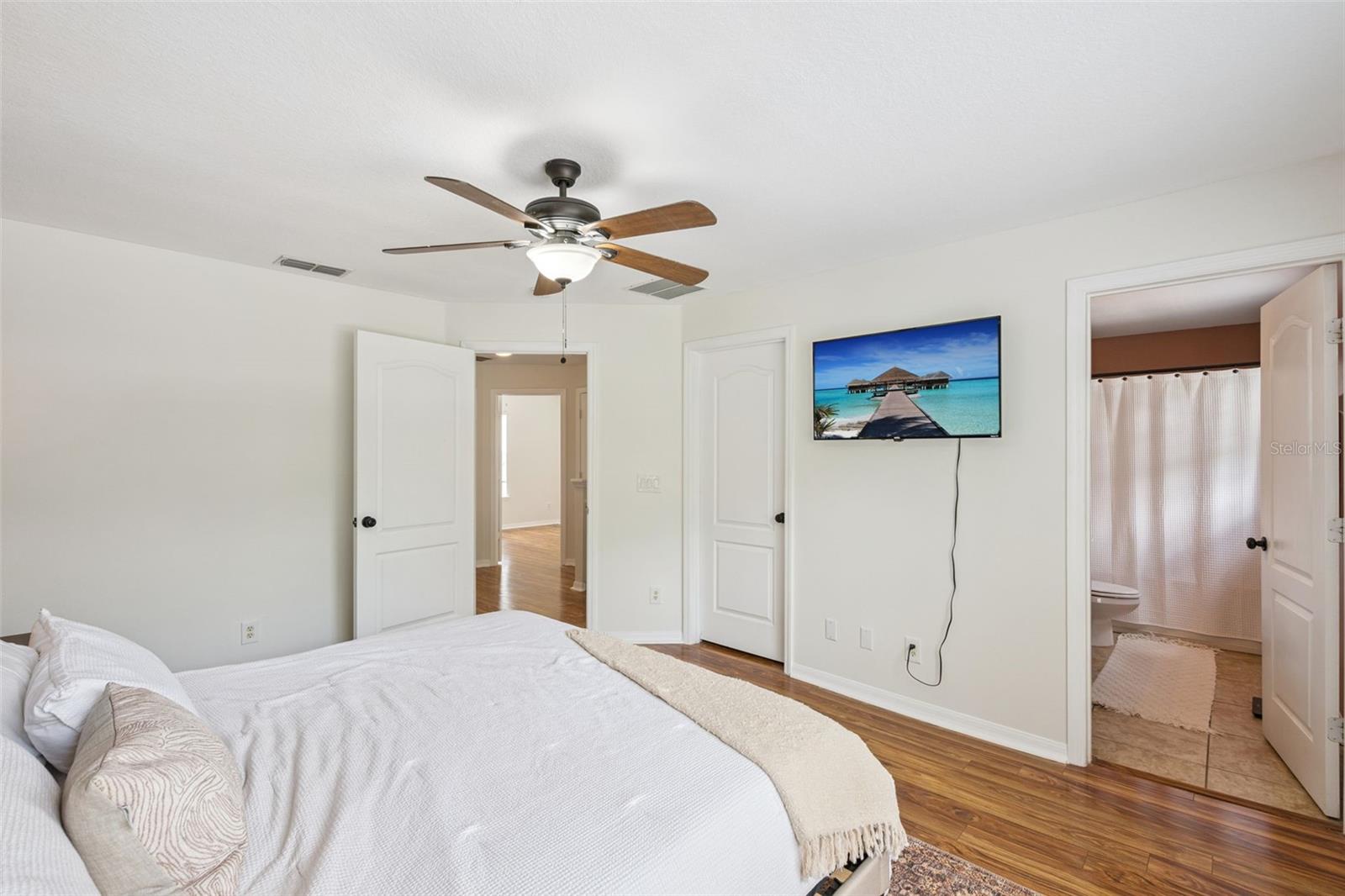 Image 18 of 38 For 13252 Silver Strand Falls Drive