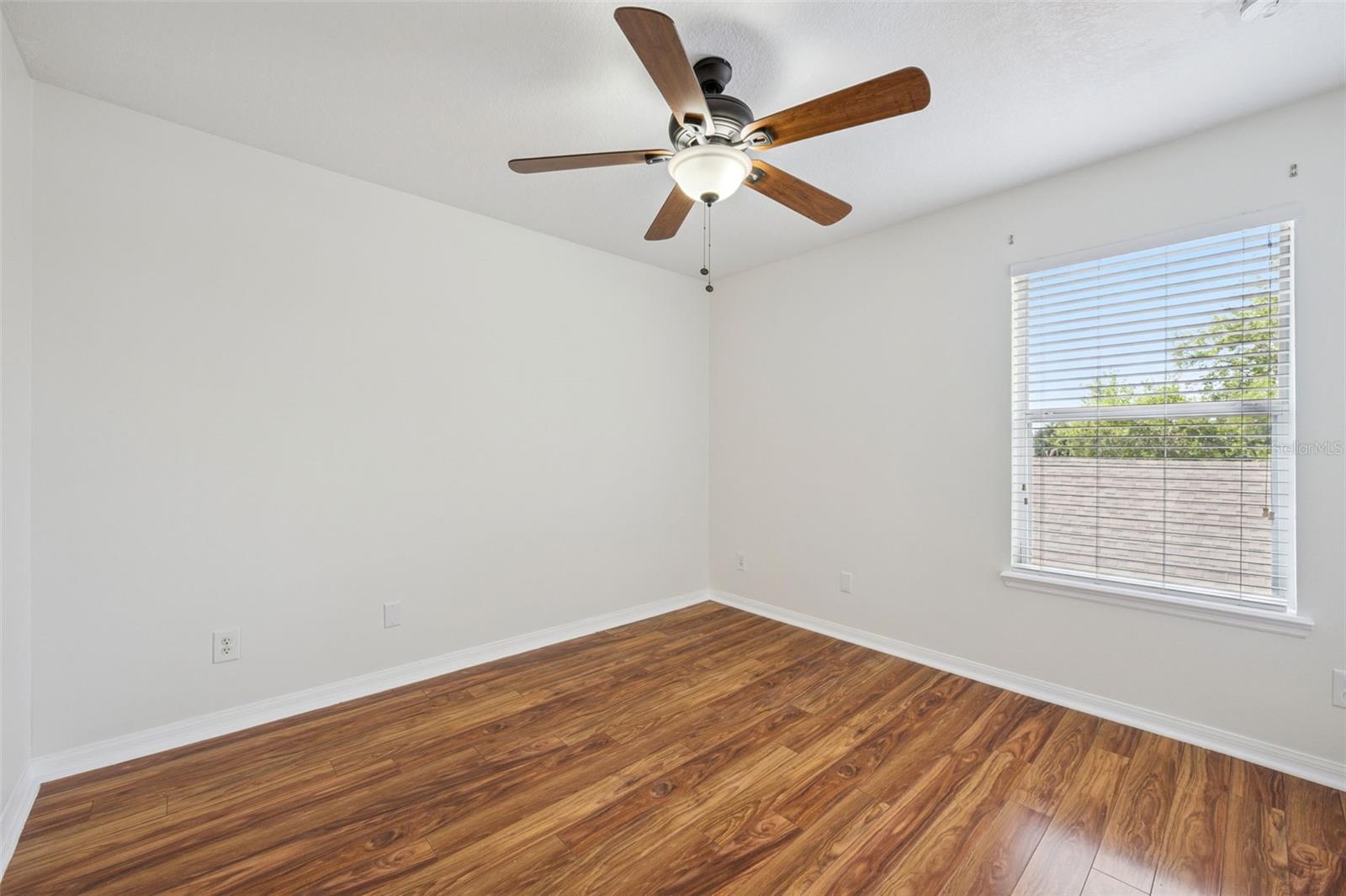 Image 22 of 38 For 13252 Silver Strand Falls Drive