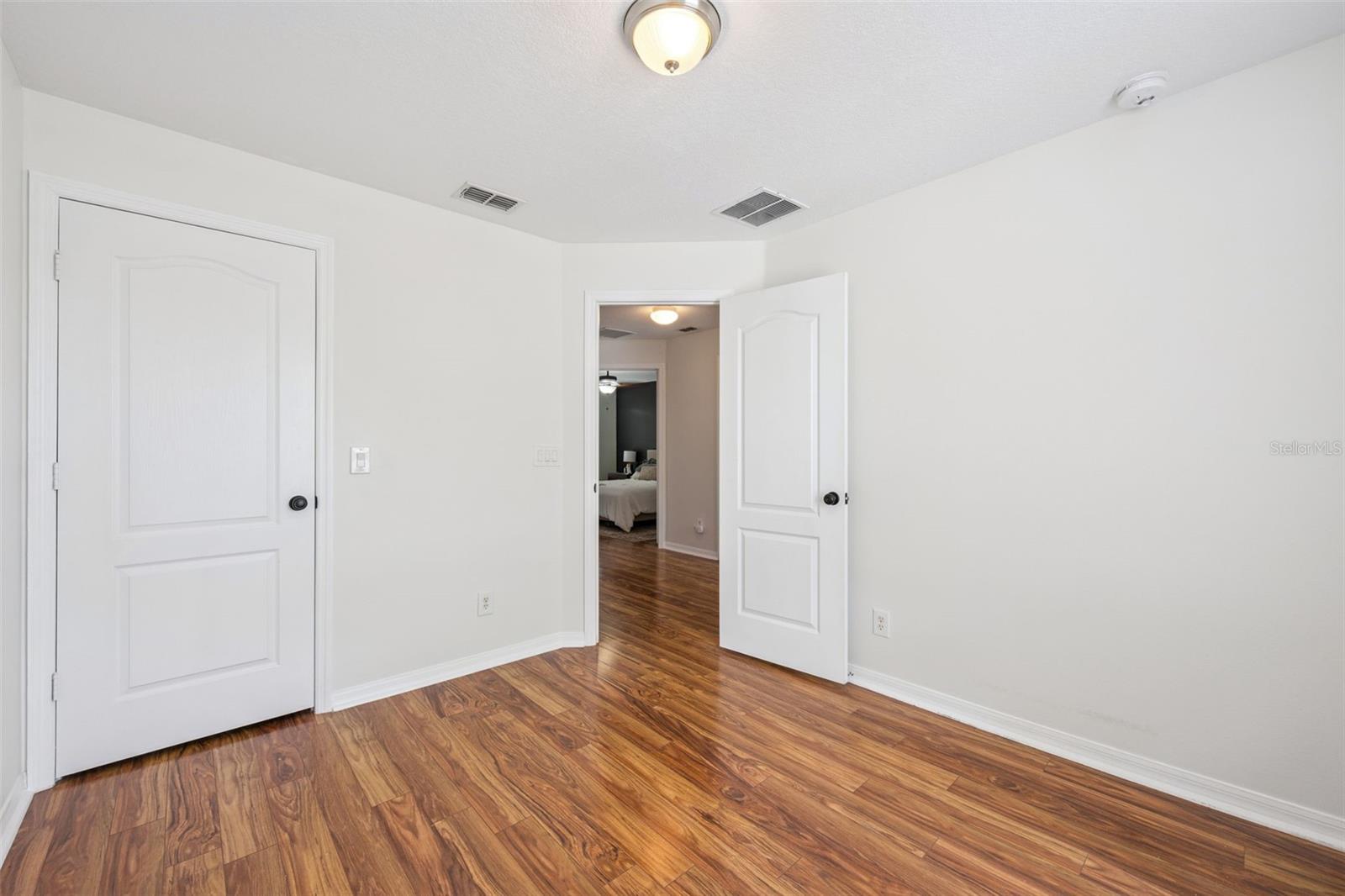 Image 23 of 38 For 13252 Silver Strand Falls Drive