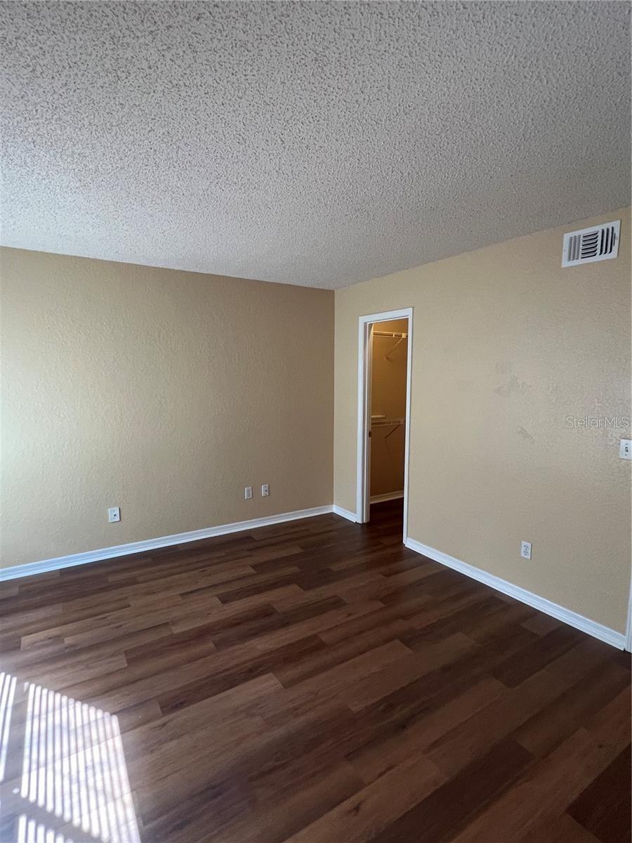 Image 12 of 18 For 3032 Antique Oaks Circle 145