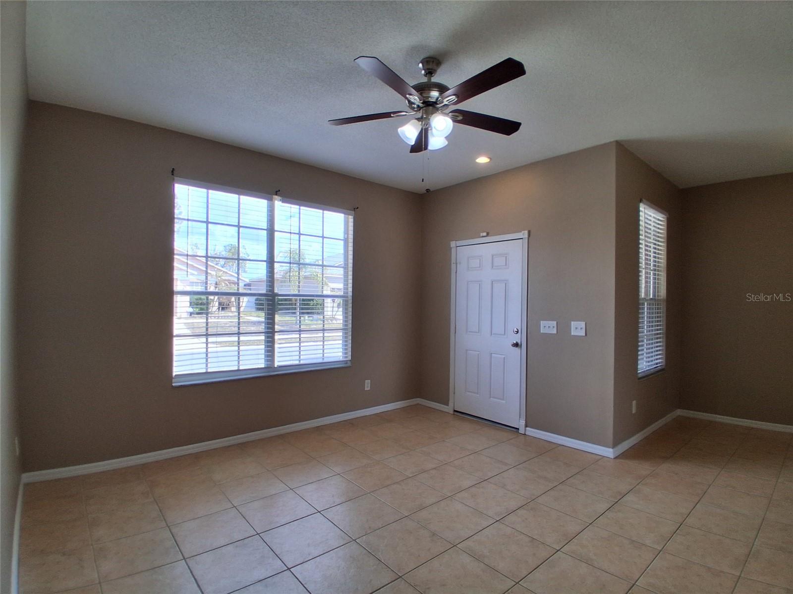 Image 6 of 22 For 325 Piano Lane