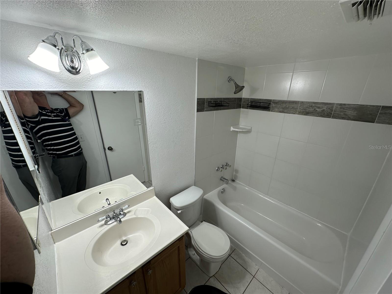 Image 7 of 11 For 6020 Village Circle 6020