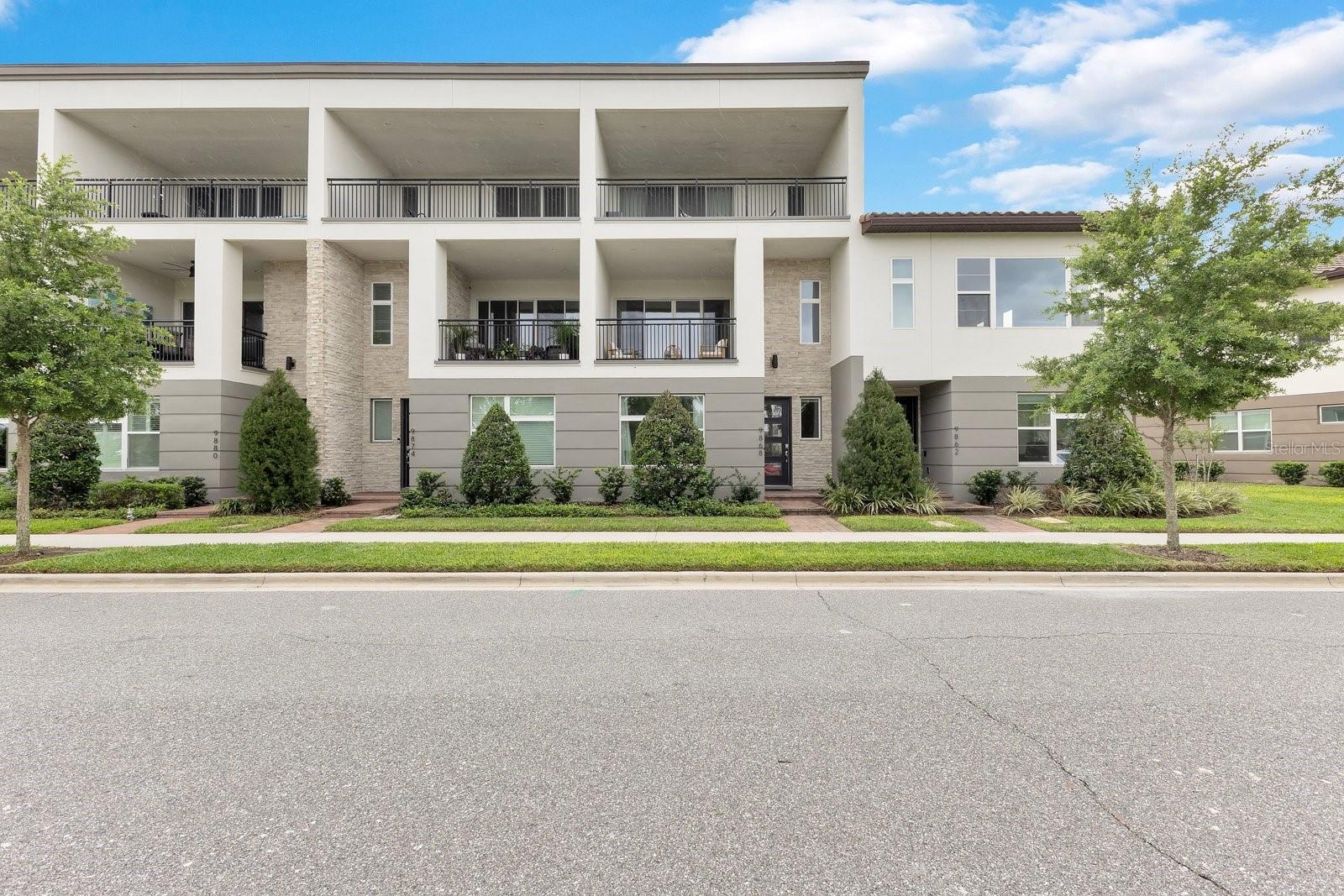 Image 4 of 49 For 9868 Bucklow Hill Drive