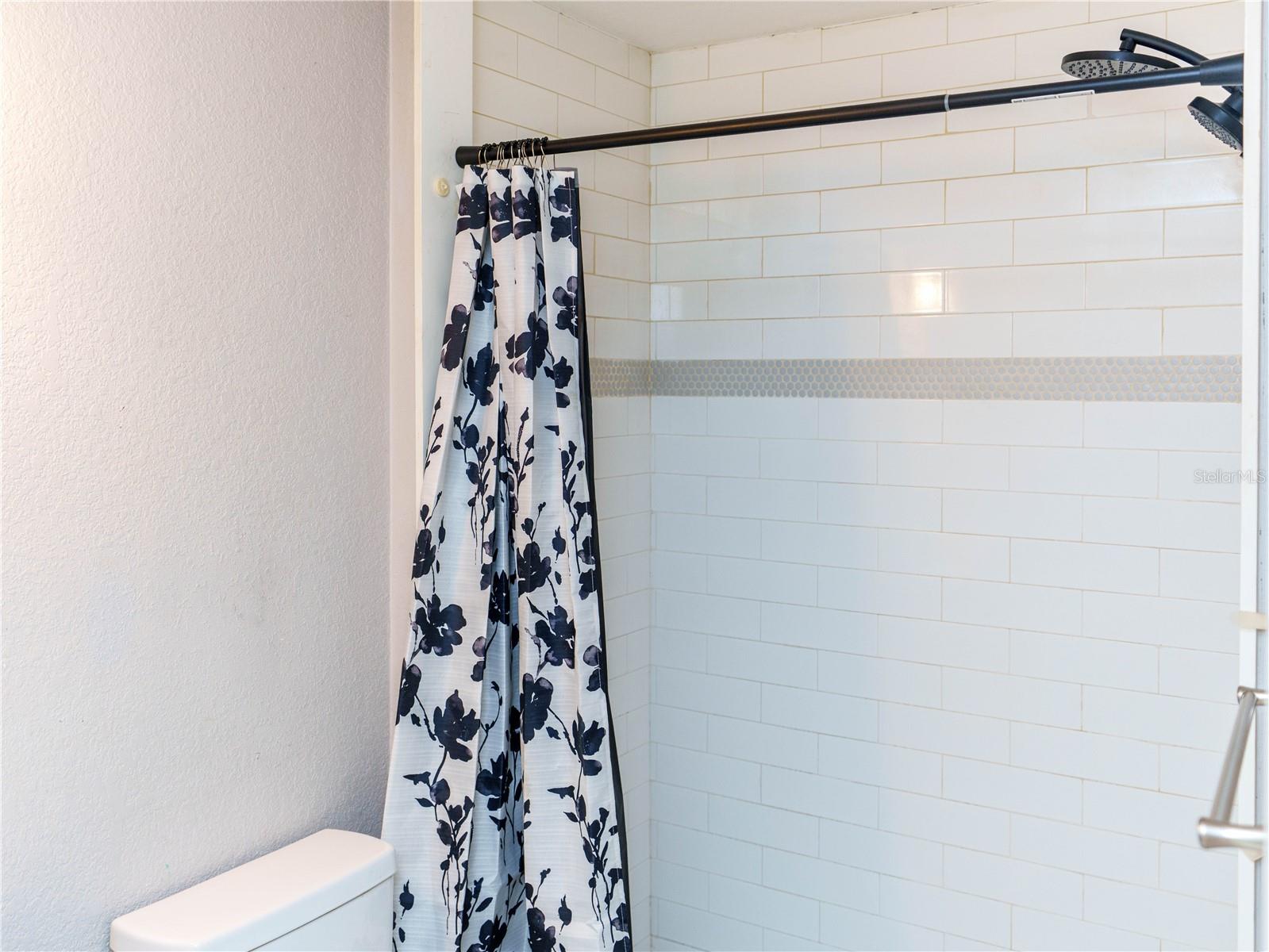 Image 16 of 19 For 133 Park Avenue B