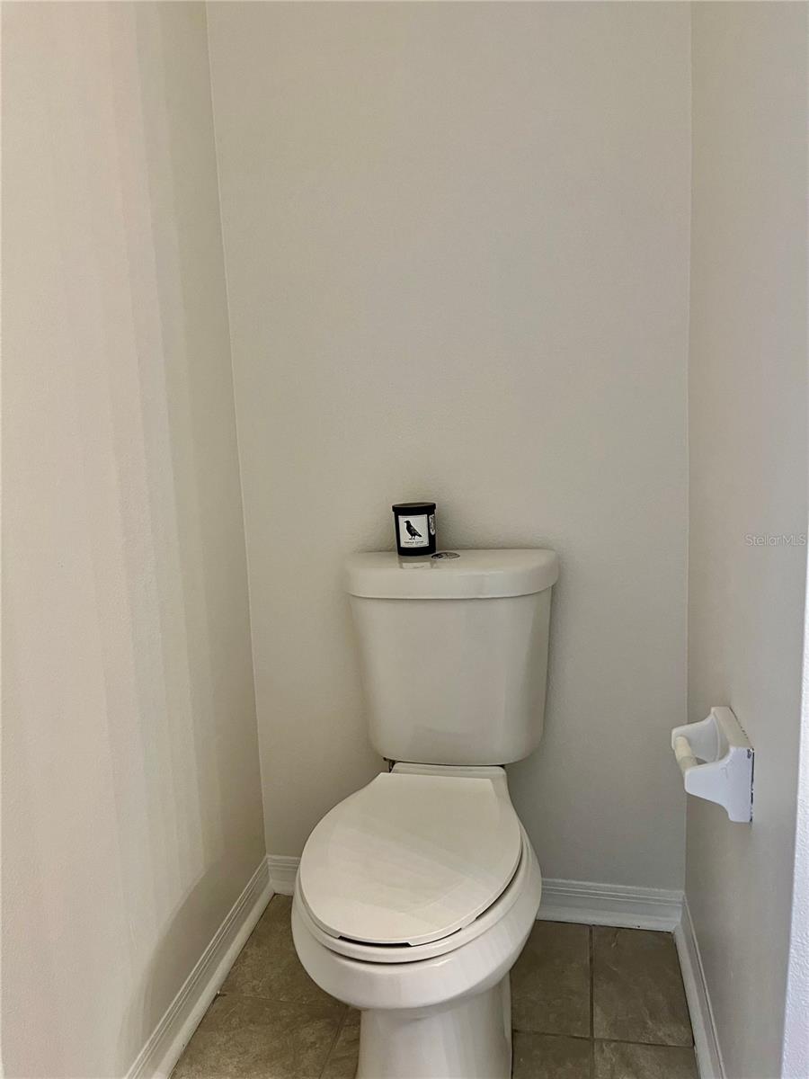 Image 29 of 44 For 1939 Summer Club Apt Drive 315