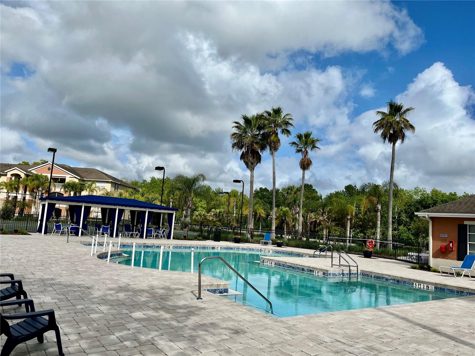 Image 7 of 44 For 1939 Summer Club Apt Drive 315