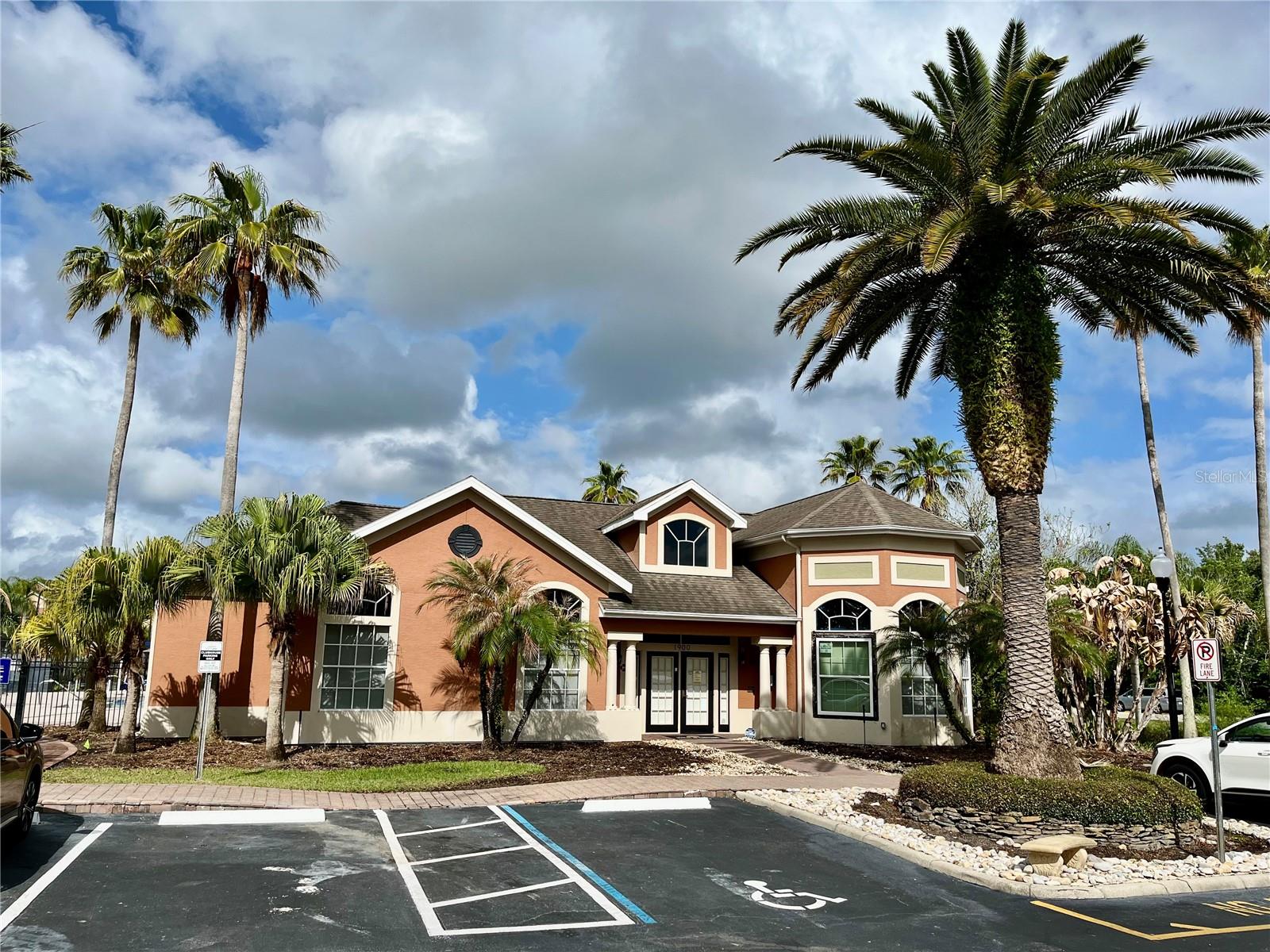 Image 8 of 44 For 1939 Summer Club Apt Drive 315