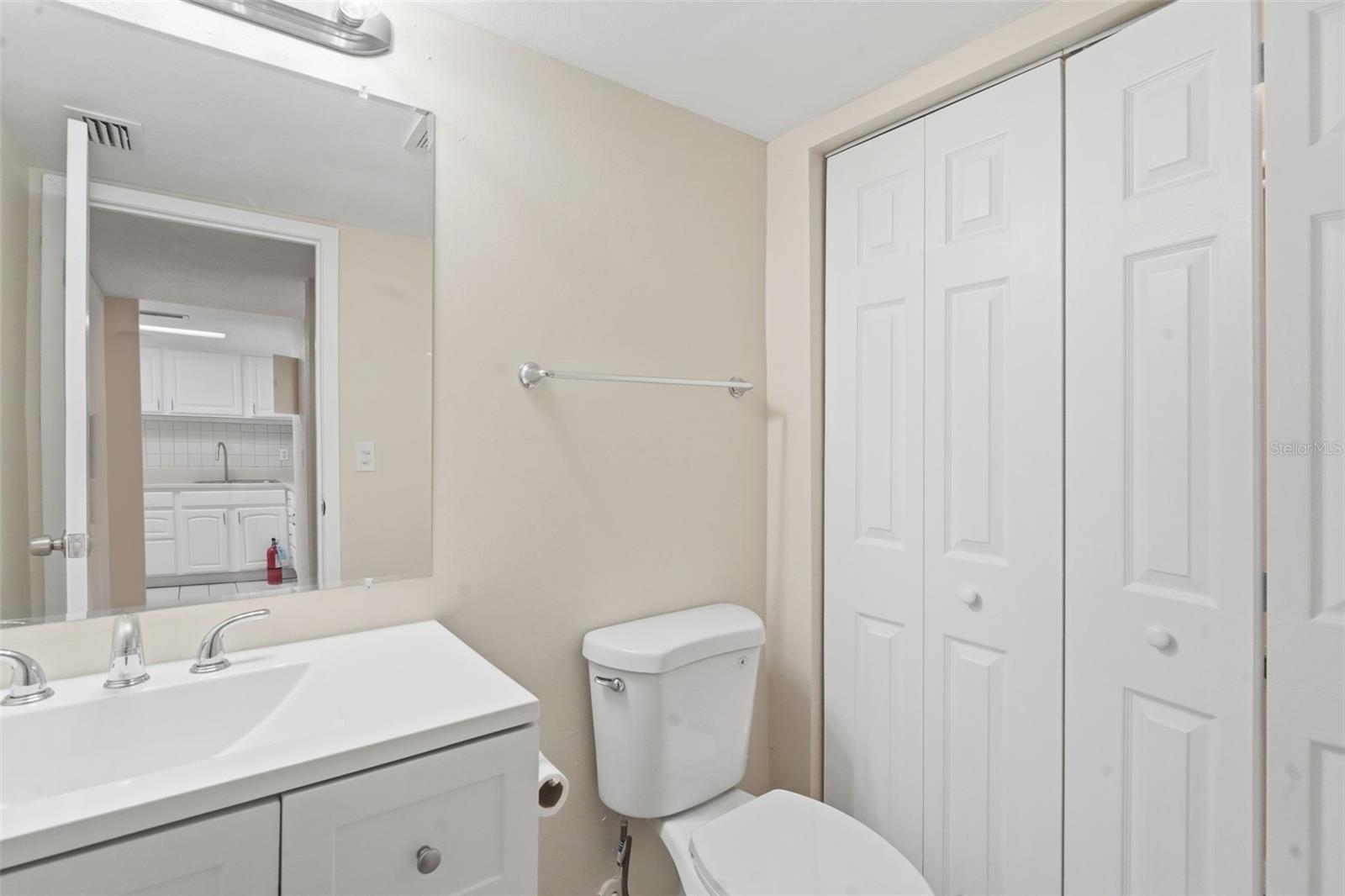 Image 7 of 25 For 30 Moree Loop 37