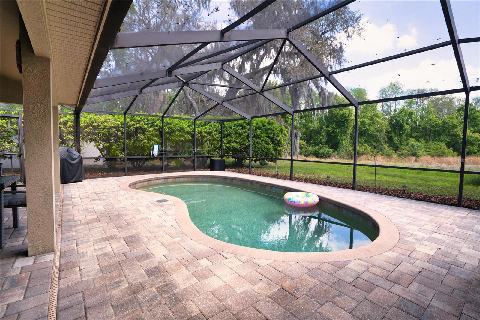 Image 22 of 70 For 8435 Basuto Drive