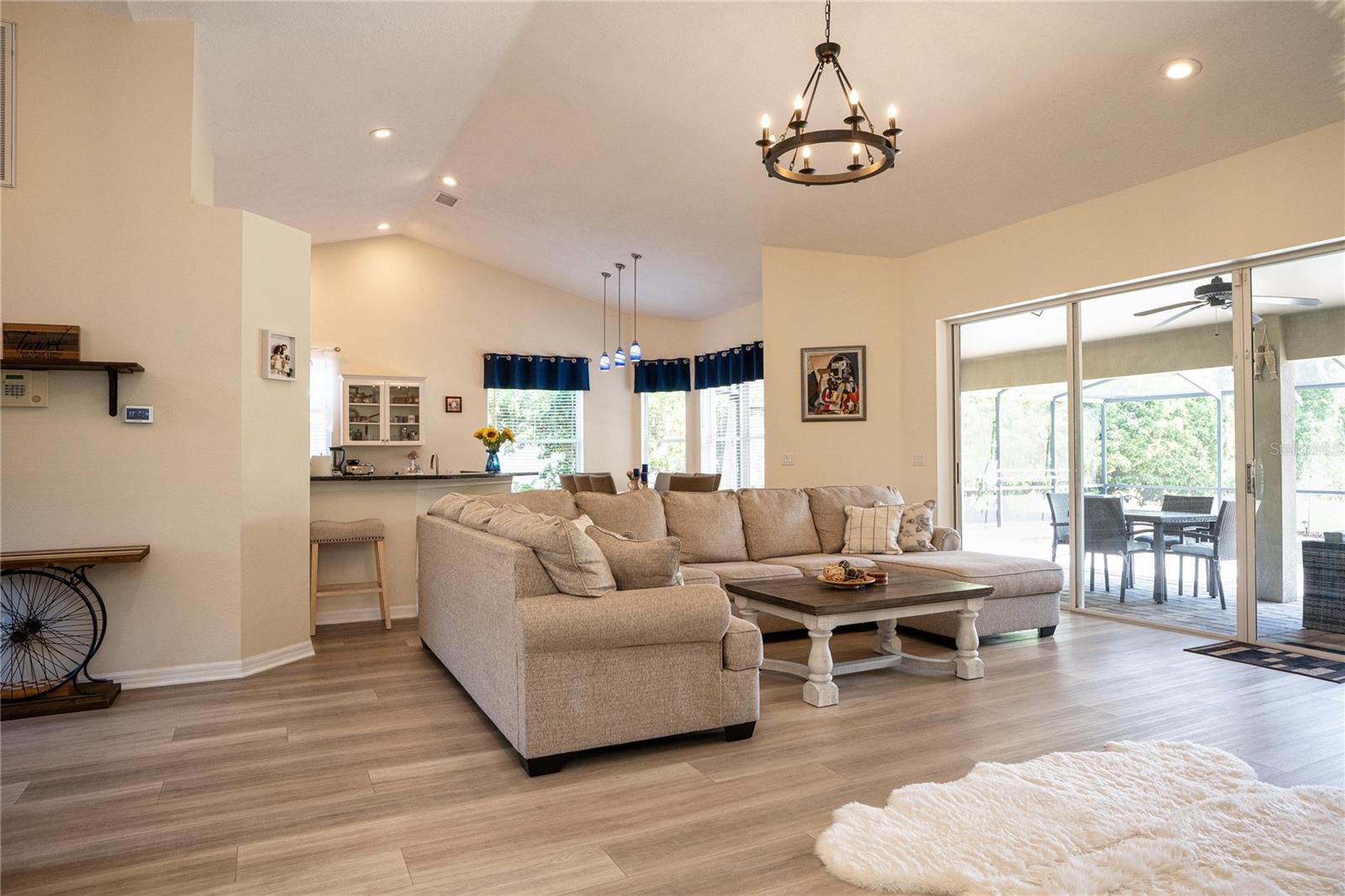 Image 30 of 70 For 8435 Basuto Drive