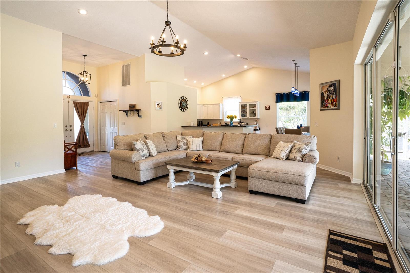 Image 31 of 70 For 8435 Basuto Drive