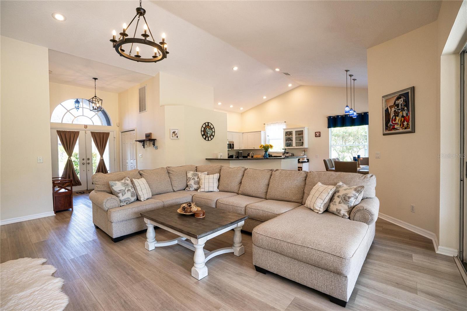 Image 32 of 70 For 8435 Basuto Drive