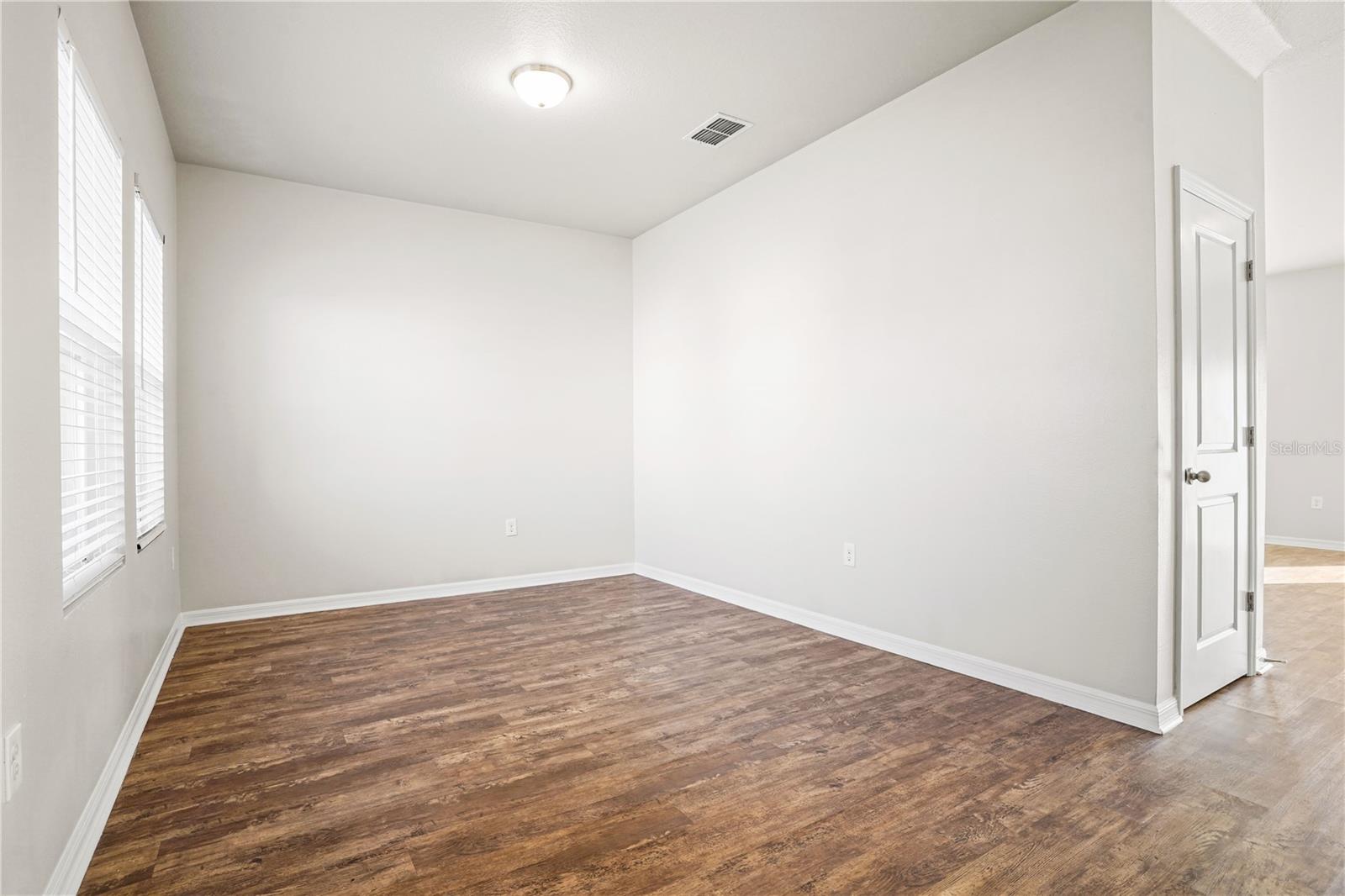 Image 11 of 42 For 2835 Neverland Drive