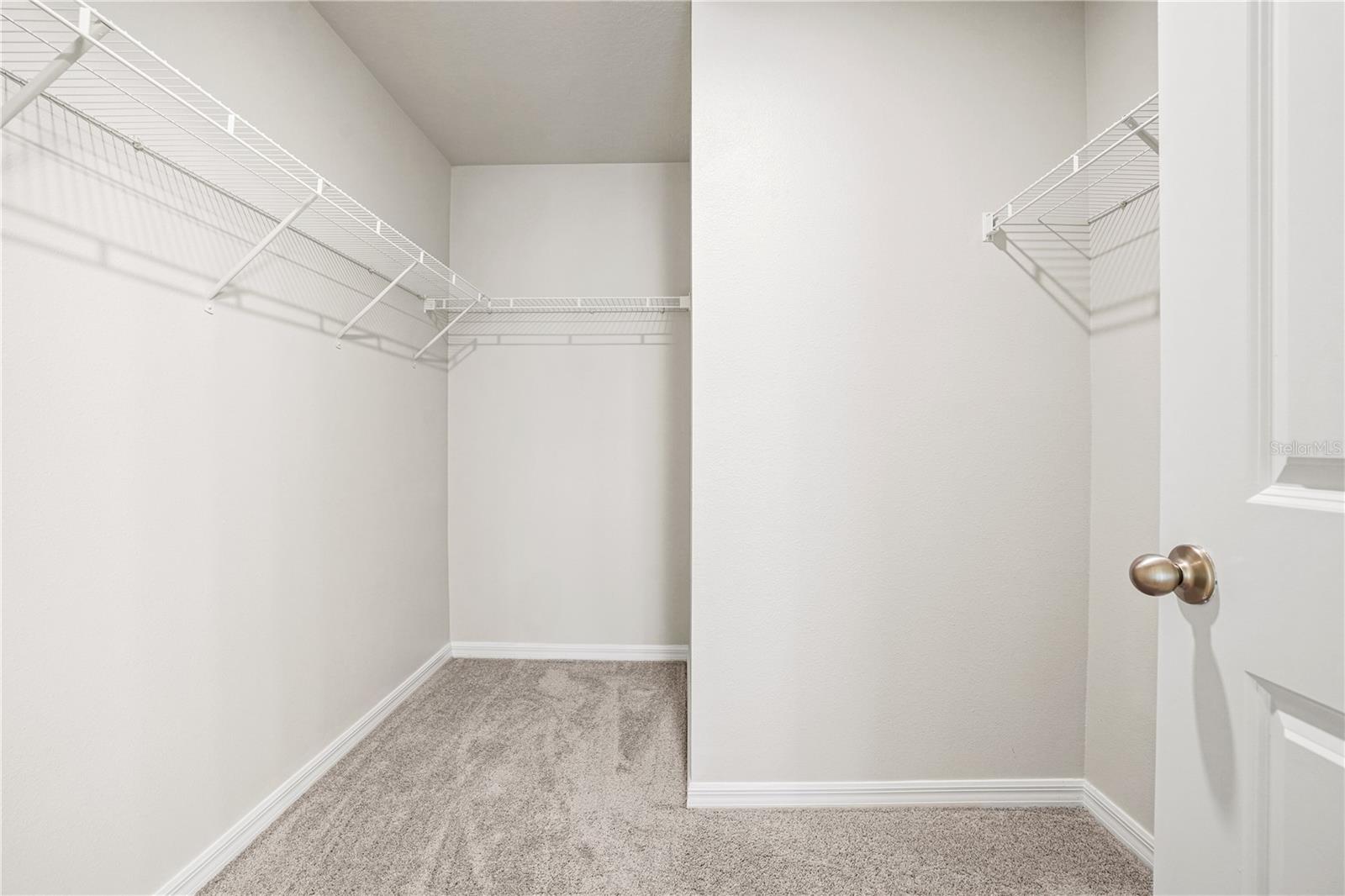 Image 19 of 42 For 2835 Neverland Drive