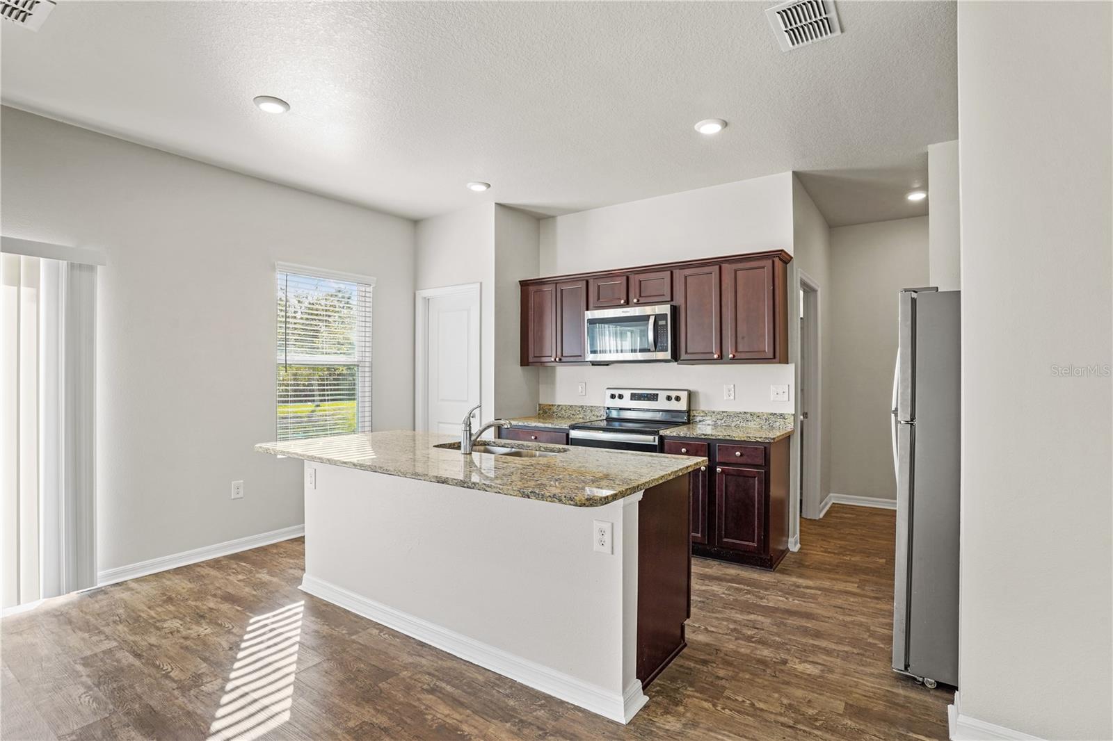 Image 8 of 42 For 2835 Neverland Drive