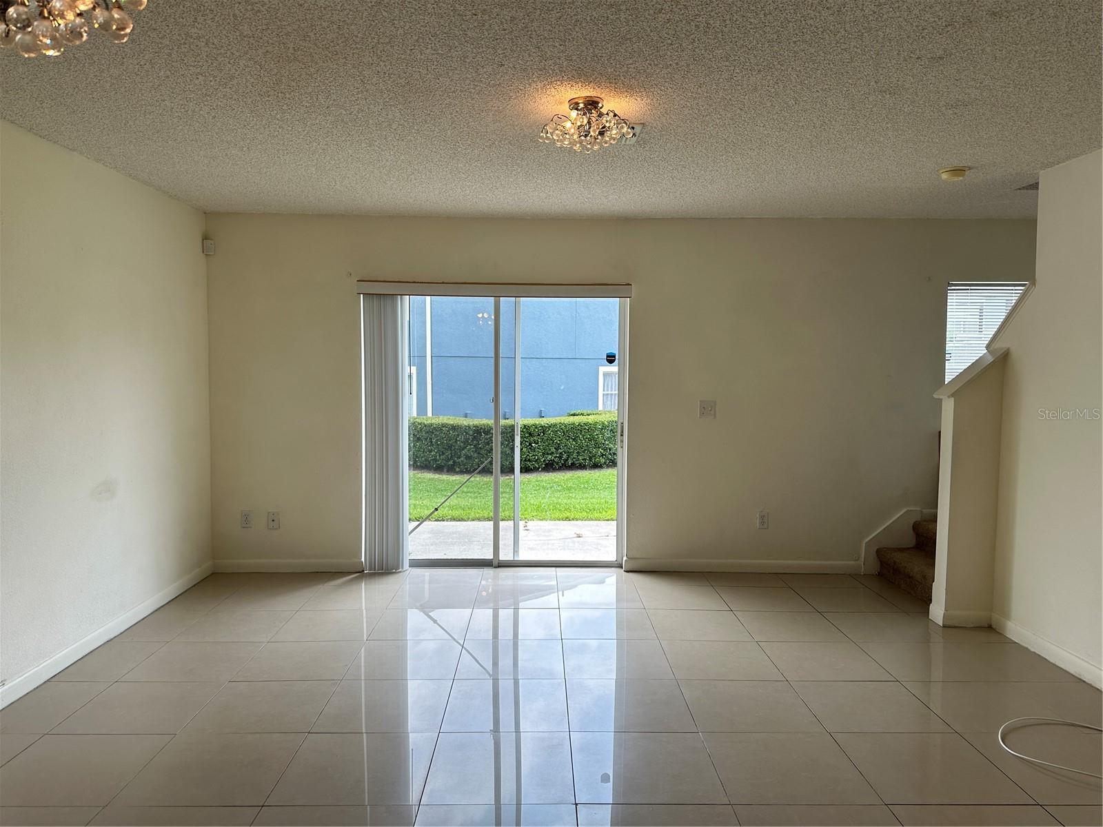 Image 10 of 20 For 12640 Somerset Oaks Street